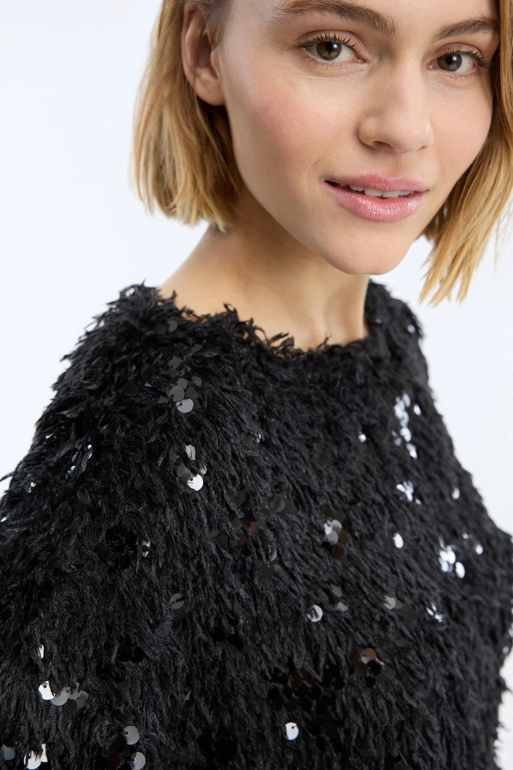 MUNTHE Valence Sequin & Fringe Top – Black