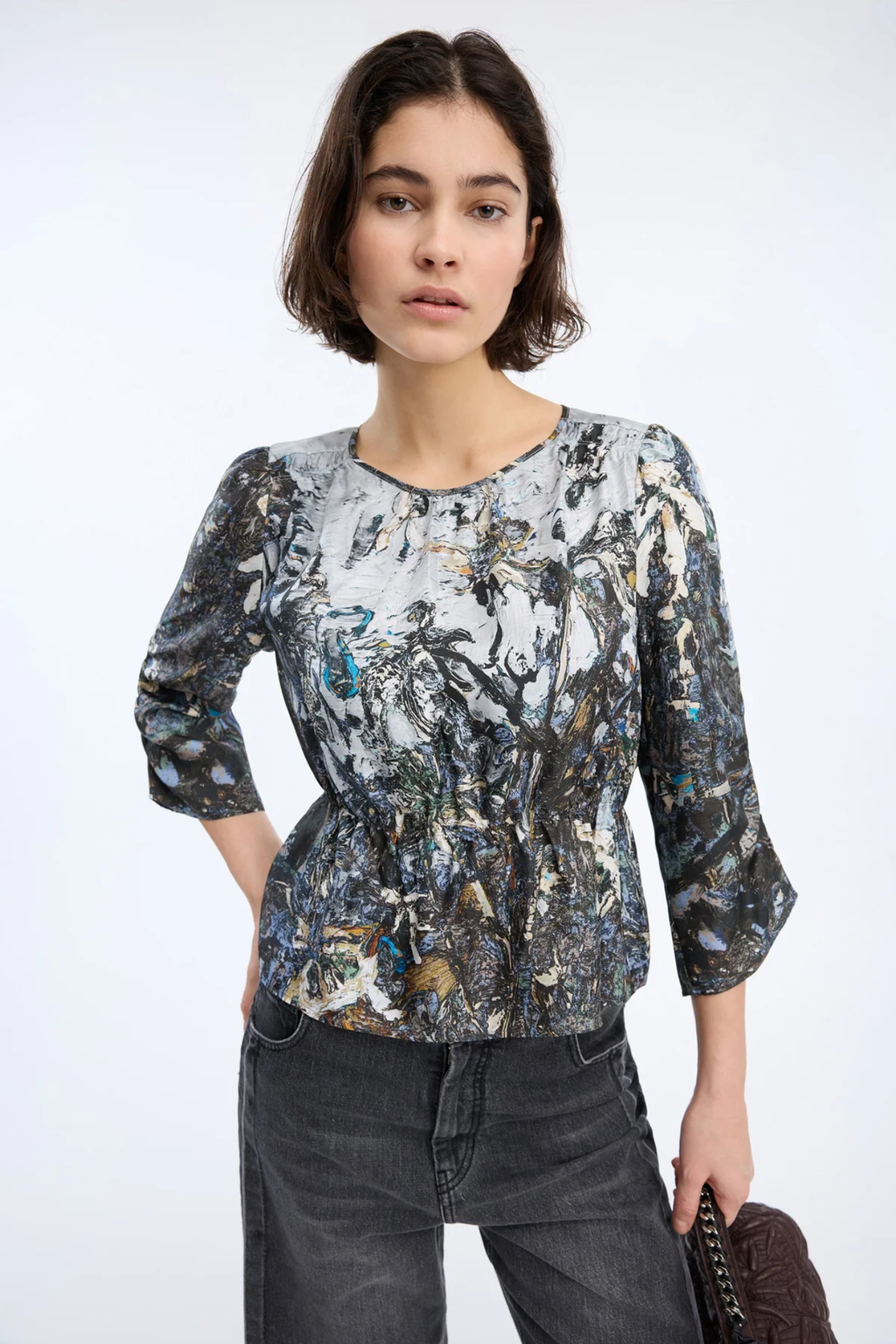 Shop the MUNTHE Virago Top in Print Grey at Dotique. Crafted from 100% silk with an exclusive print, this beautifully draped blouse is perfect for effortless day-to-evening dressing.