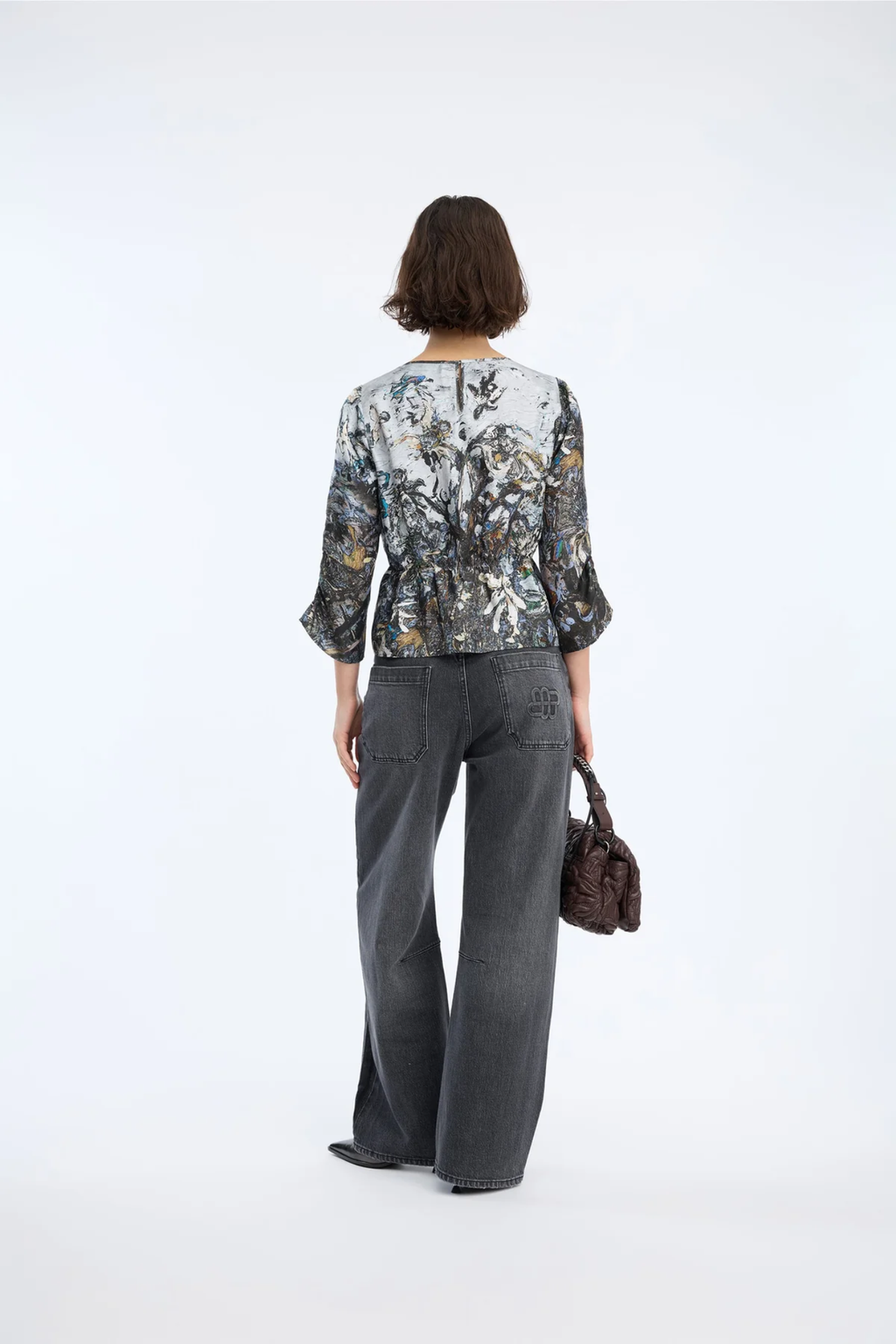 Shop the MUNTHE Virago Top in Print Grey at Dotique. Crafted from 100% silk with an exclusive print, this beautifully draped blouse is perfect for effortless day-to-evening dressing.