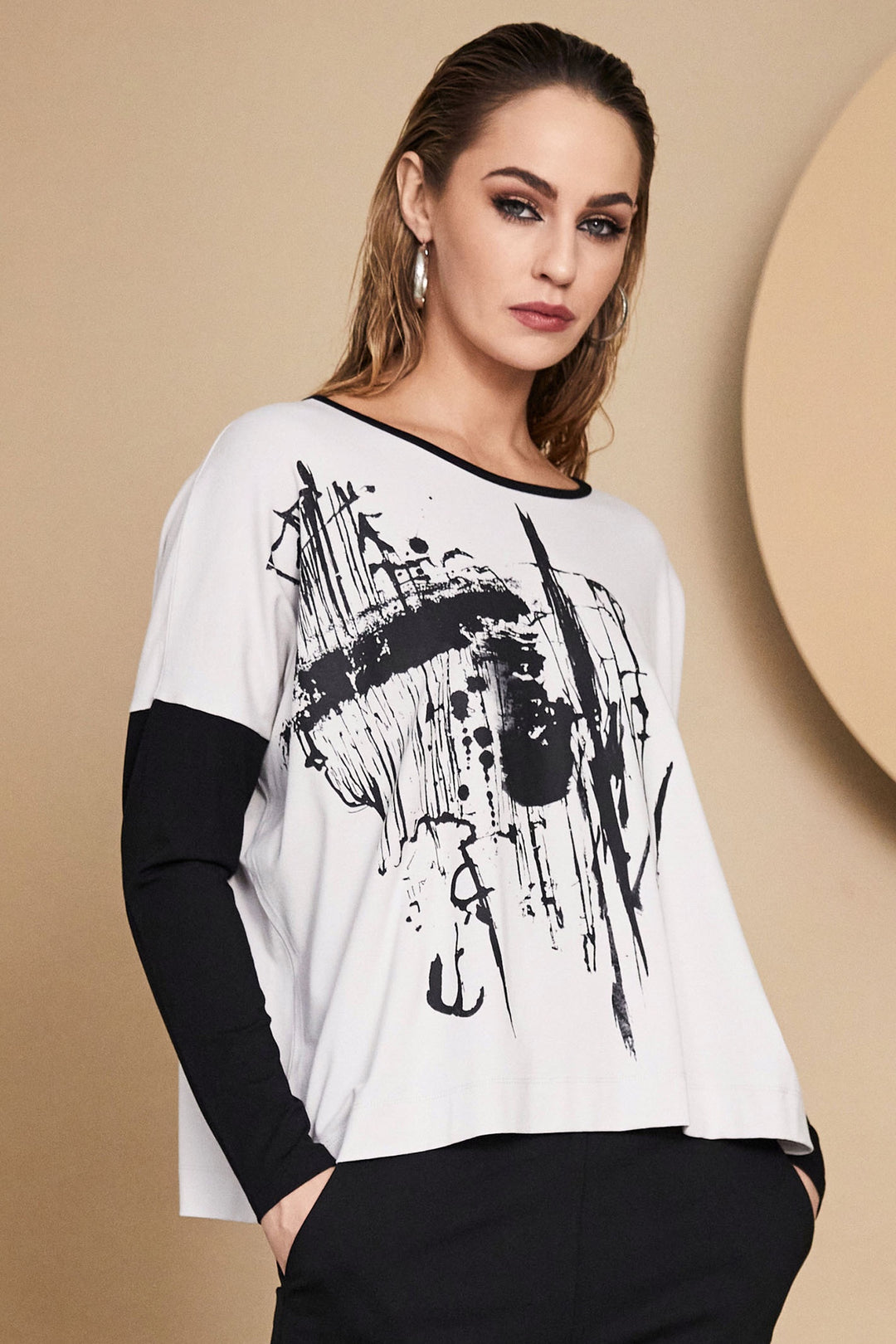 Naya 277 Sand Black Brushstroke Print Contrast Sleeve Top - Dotique