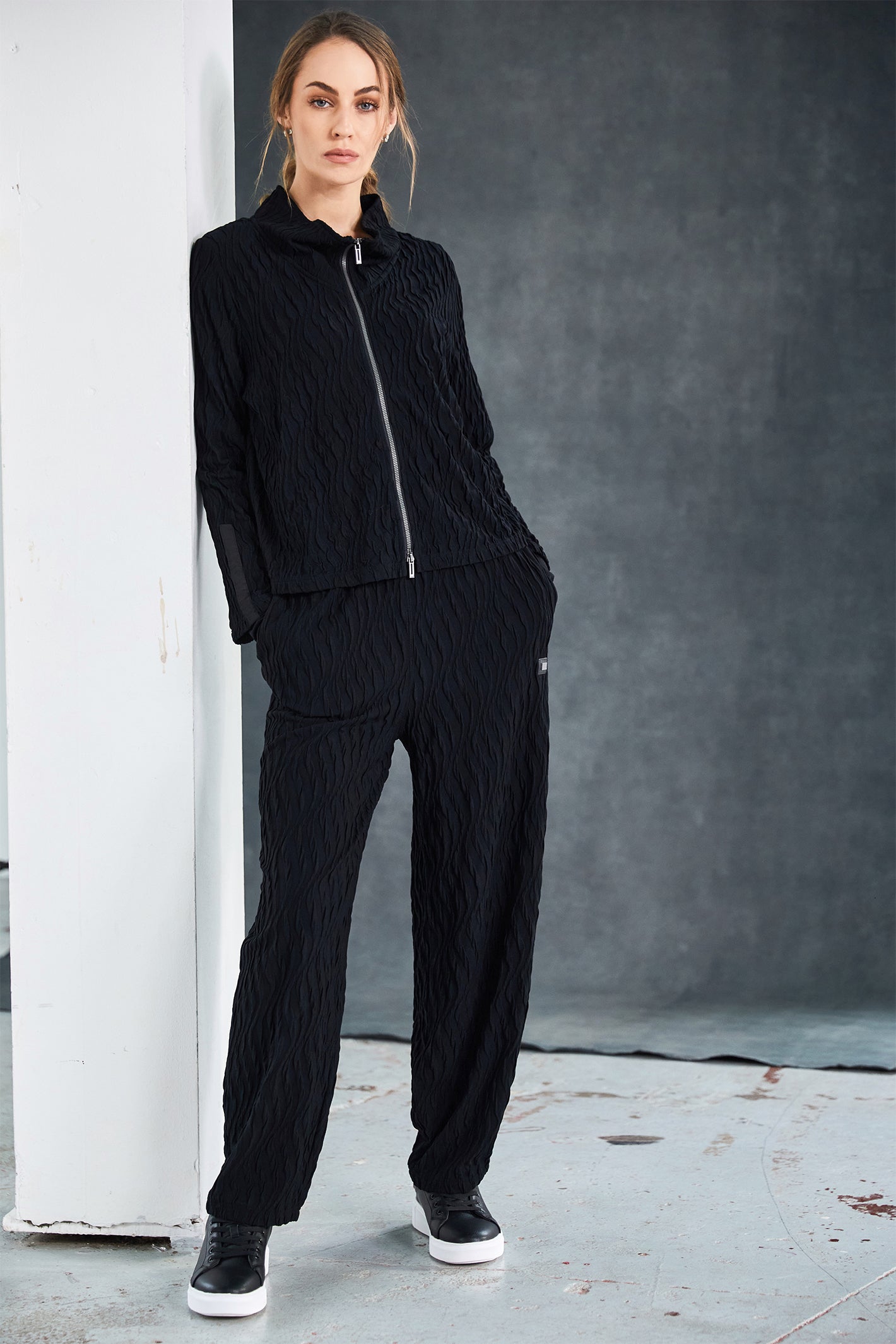 Naya NAW25230 Black Embossed Knit Soft Pull Up Trouser – Colour 09