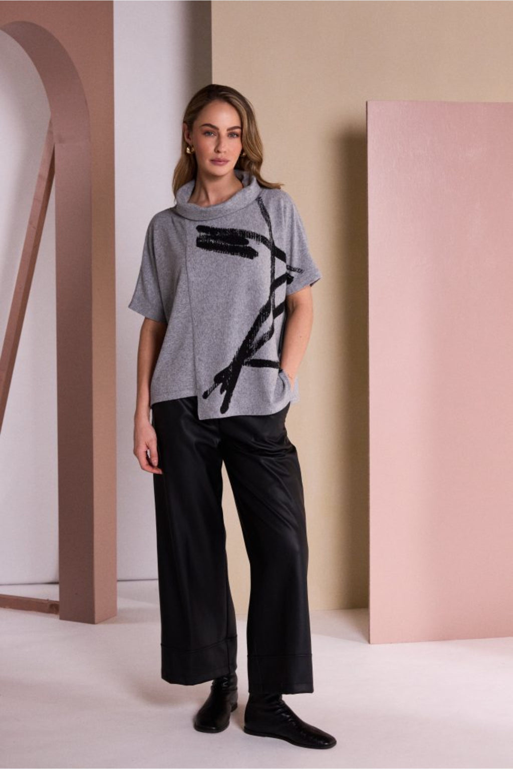 Naya NAW26204 Brush Stroke Print Square Shaped High Neck Top Silver/Black