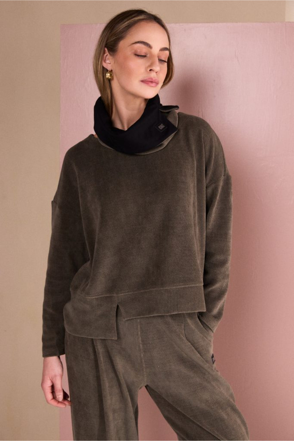 Naya NAW26254 Army Green Ribbed Round Neck Top