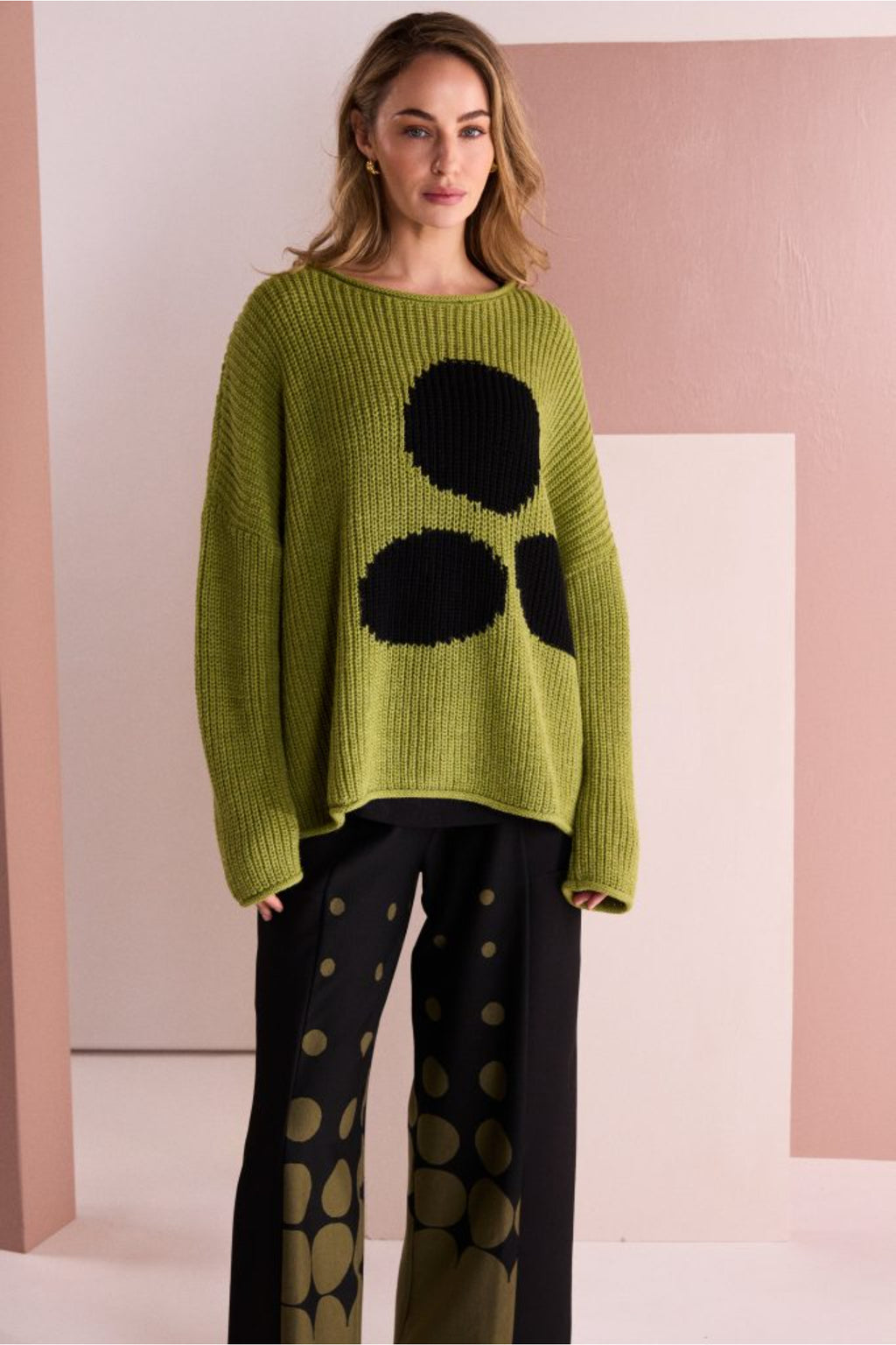 Naya NAW26261 Round Neck Knit with Spot Avocado & Black