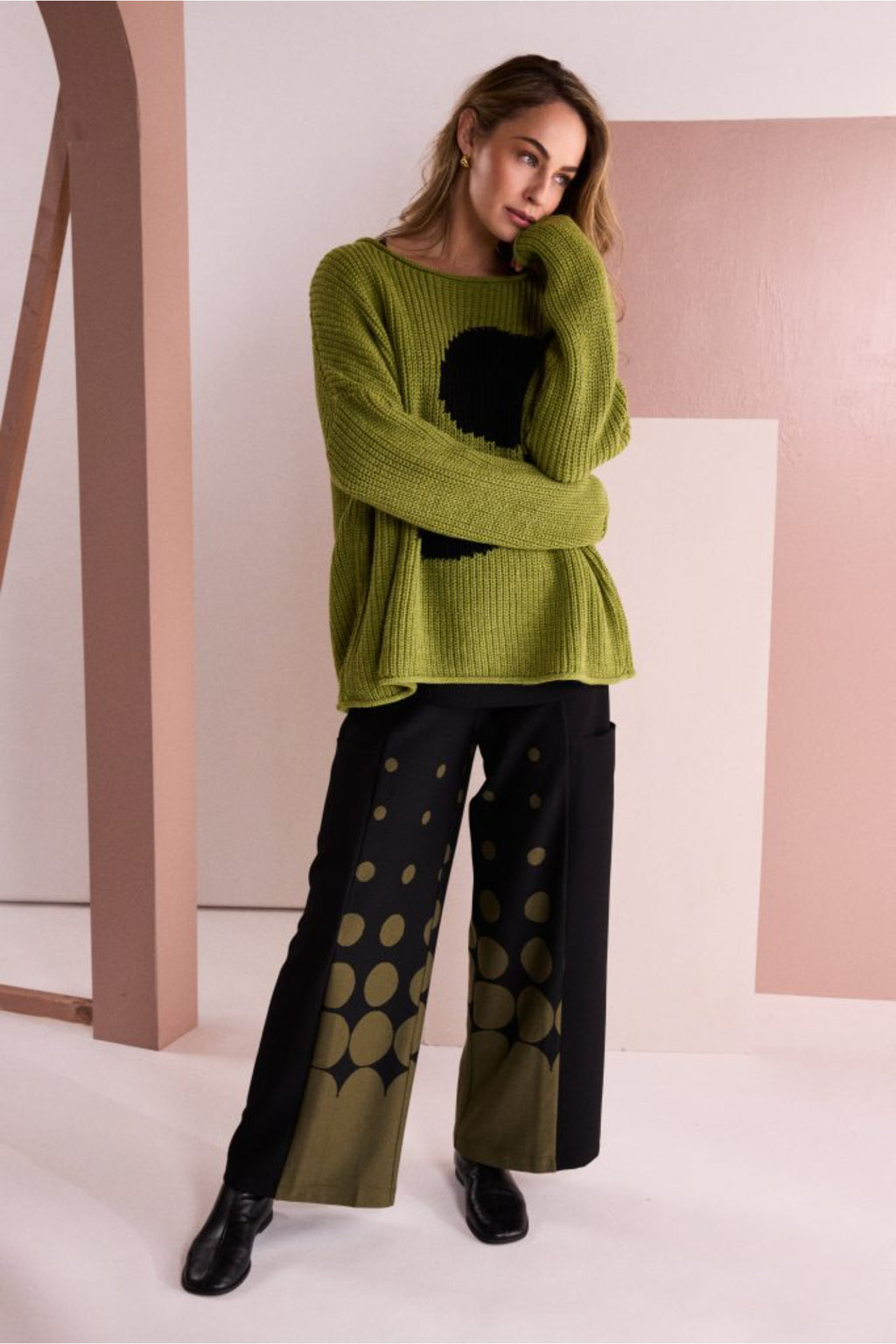 Naya NAW26261 Round Neck Knit with Spot Avocado & Black