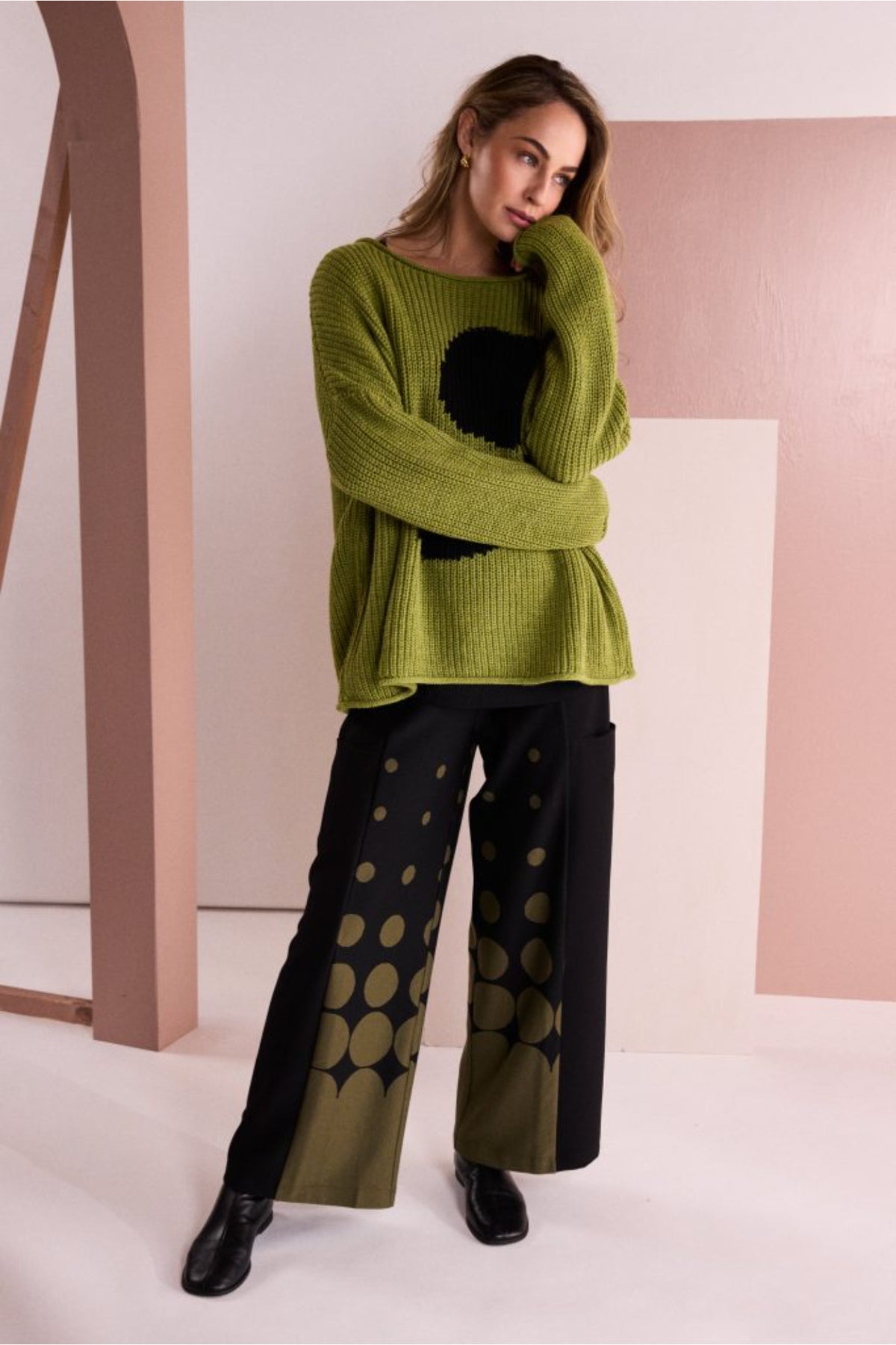 Naya NAW26261 Round Neck Knit with Spot Avocado & Black