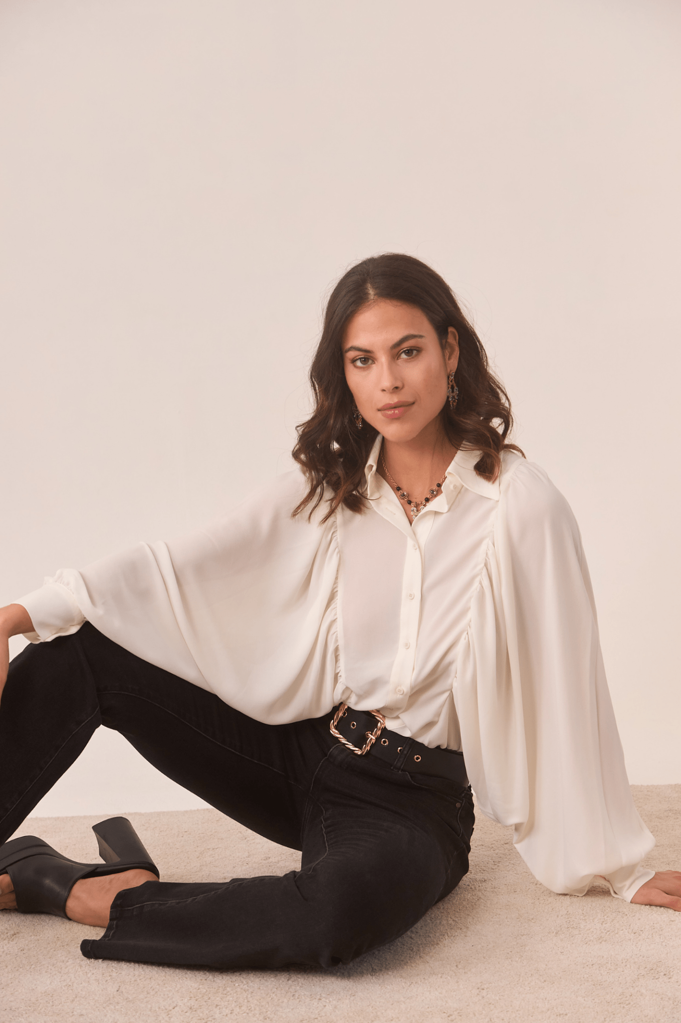 Dotique ivory NKN Nekane blouse with batwing sleeves and flowing silhouette