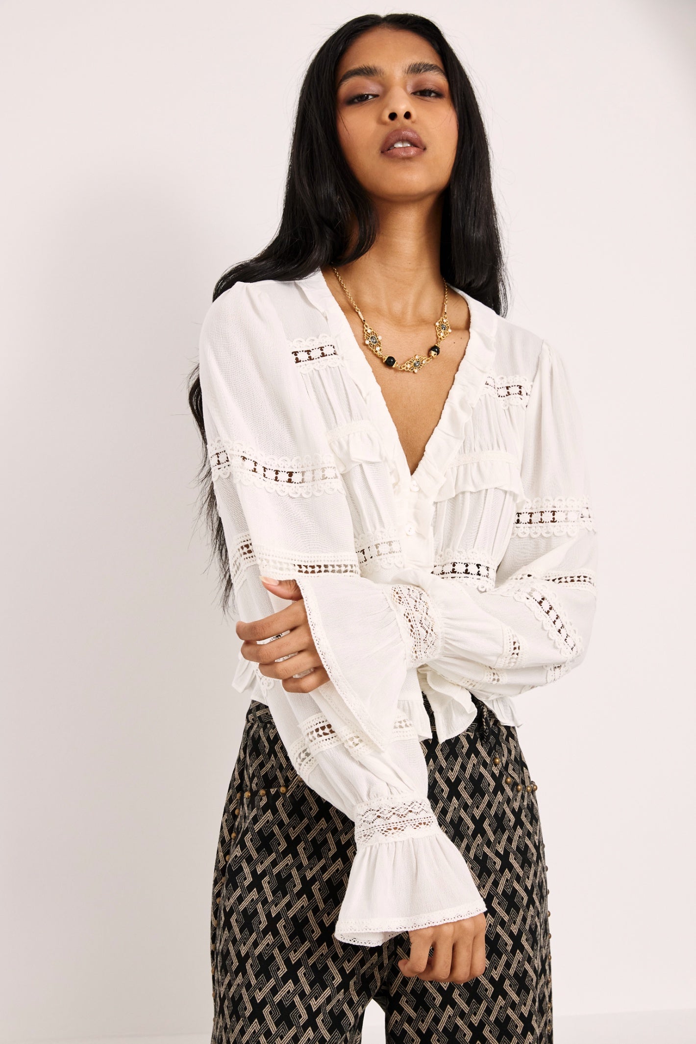 NKN Nekane LX.DARIA Blouse With Guipure And Lace Detailing