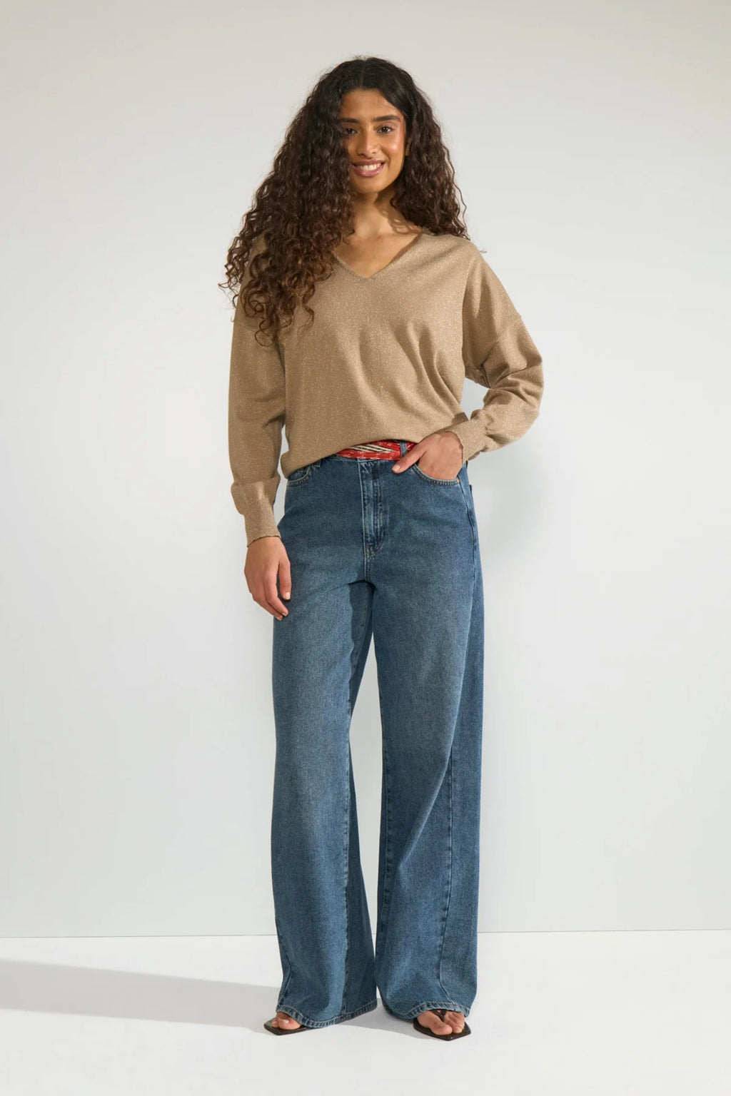 Numph 707060 NUDAYLETTA Lurex V-Neck Pullover – Silver Mink