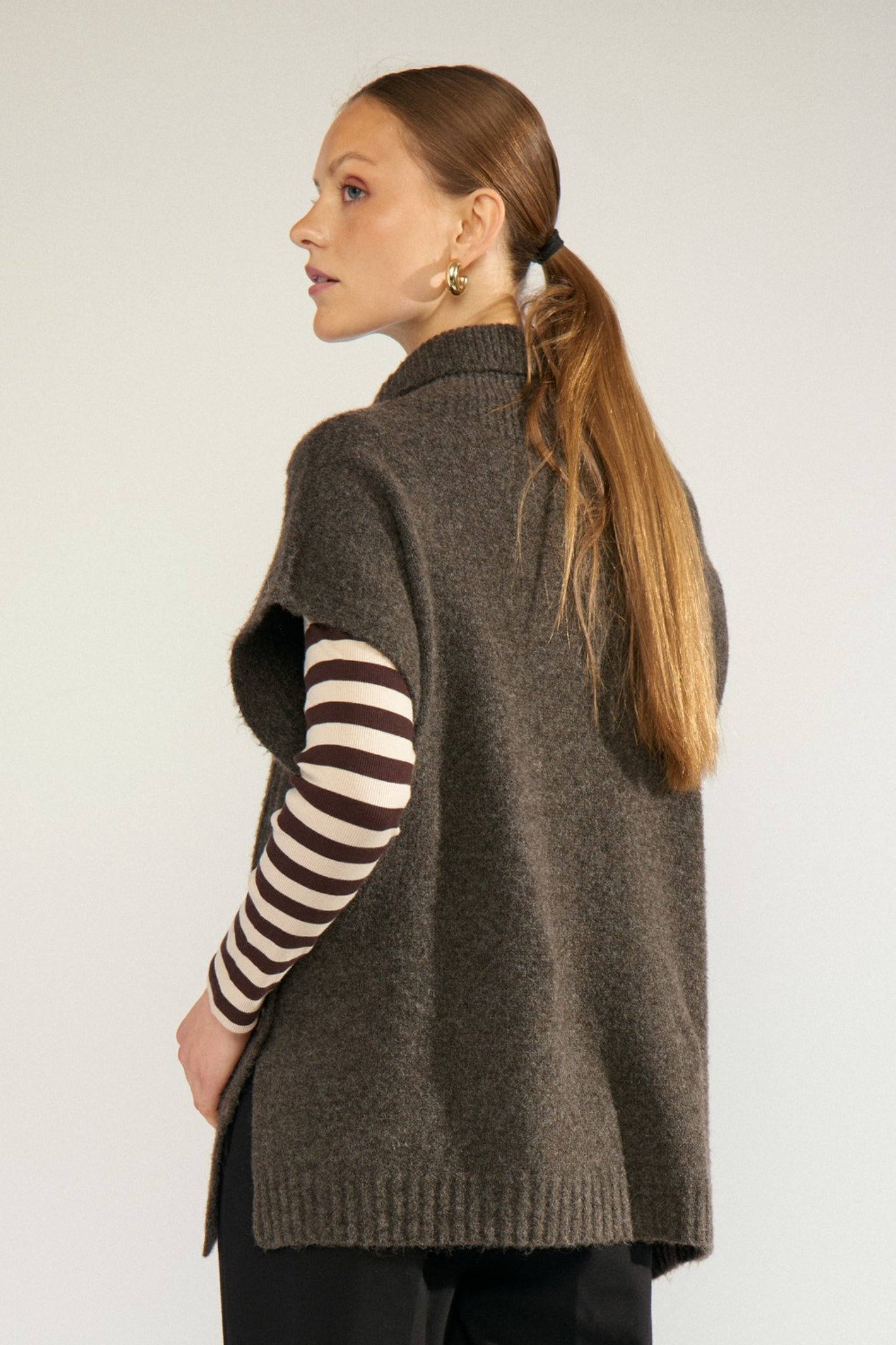 Numph 707241 Nujoline Poncho Black Coffee