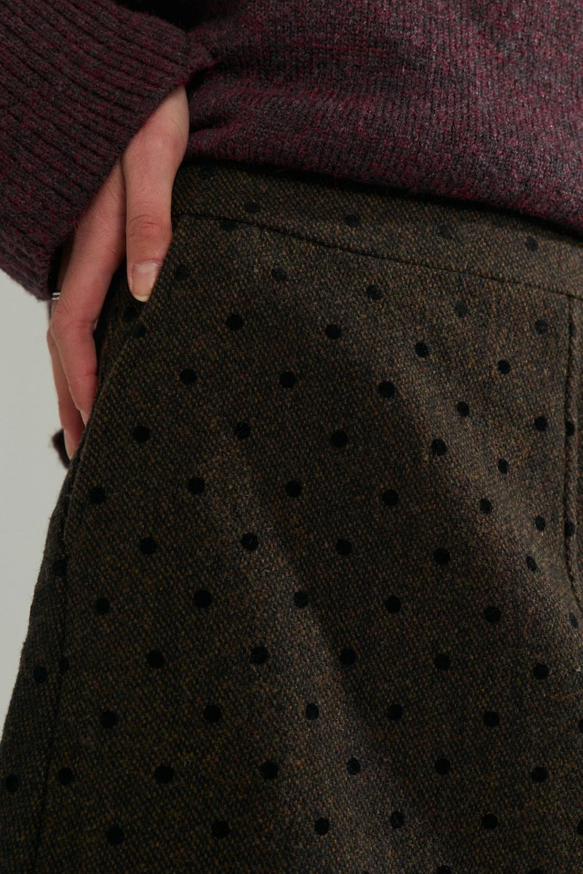 Numph 707271 Nuamia Skirt Black Coffee in textured polka dot fabric. Shop Numph at Dotique.