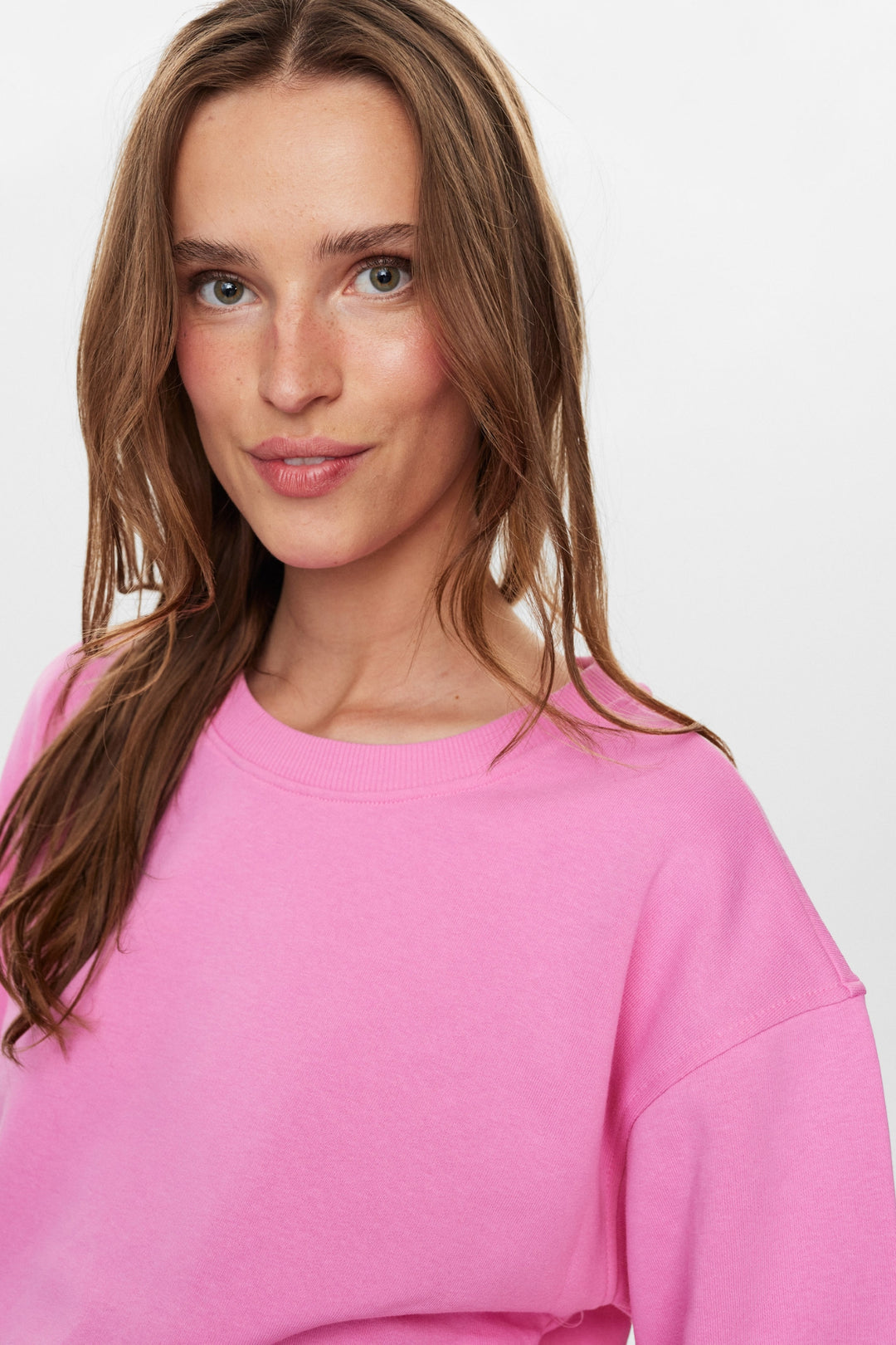 numph-numyra-round-neck-sweatshirt-pink-carnation-Dotique-