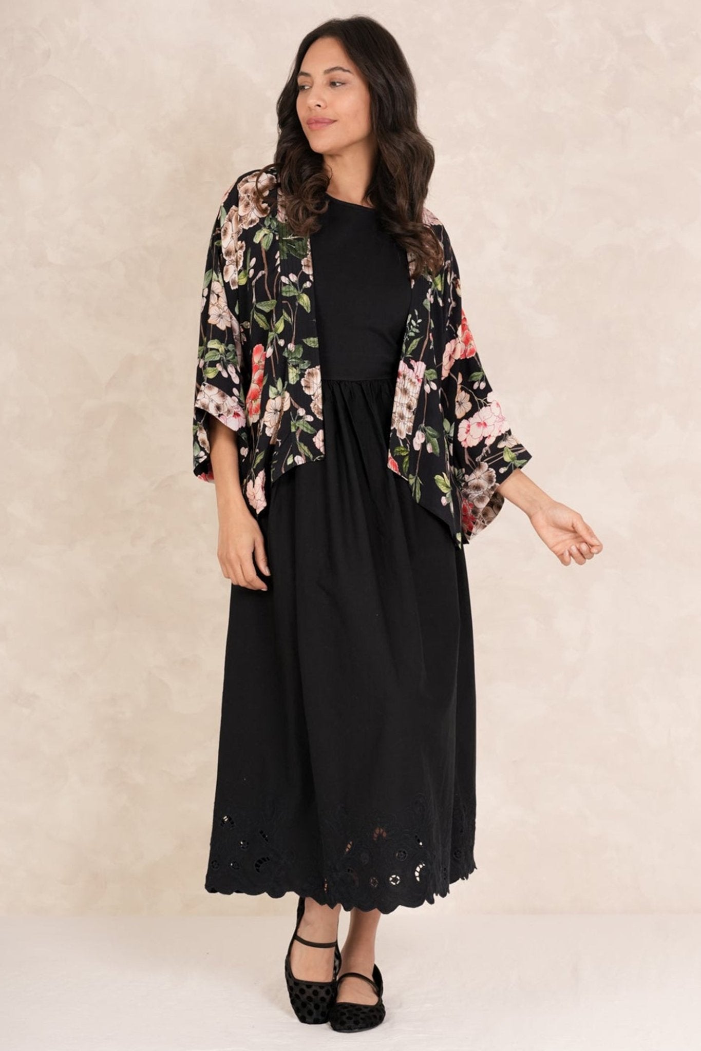 One Hundred Stars CKMTRABLK Trailing Blossom Black Crepe Kimono - Dotique