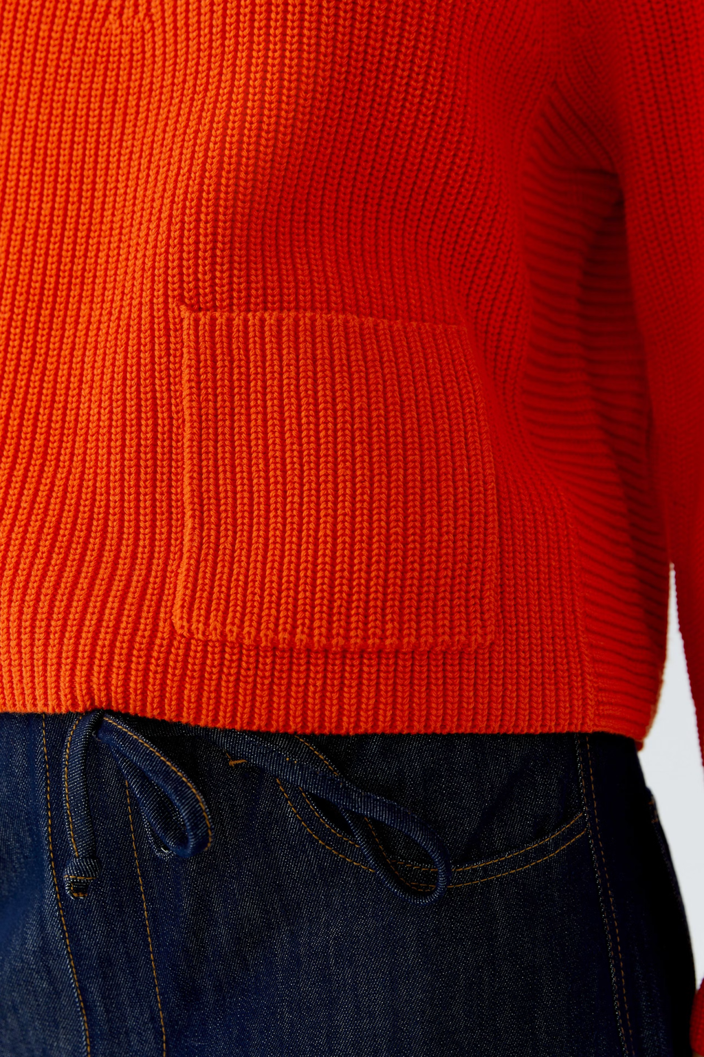 Oui Riya round neck knit jumper in Orangeade with a relaxed fit and long sleeves. Shop now at Dotique.