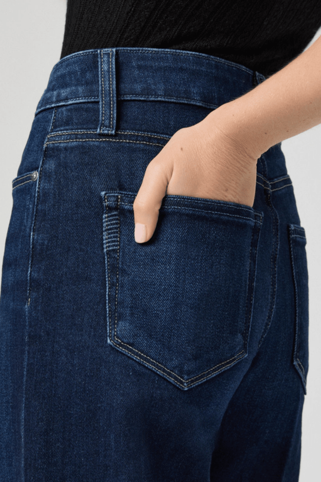 Paige Anessa 31 inch wide-leg jeans in Duke of York. High-rise fit with soft stretch denim.