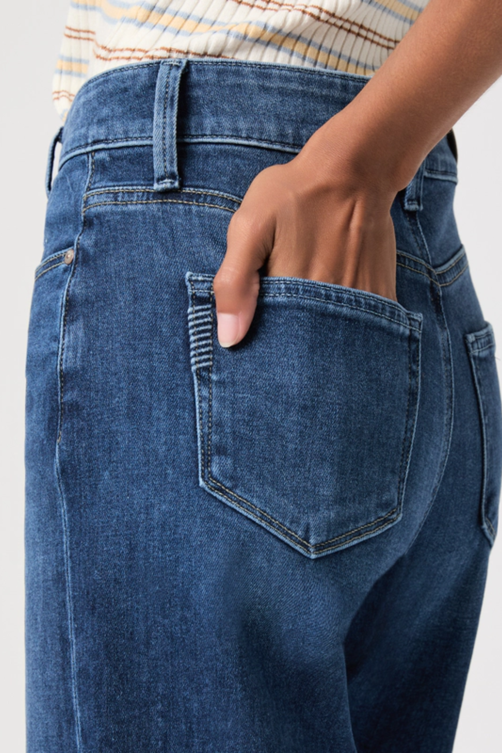Shop the PAIGE Anessa Reverse Seamed Beltloops Jeans in Beachline at Dotique. High-rise wide-leg jeans in premium PAIGE VINTAGE denim with a fresh light wash and contemporary detailing.