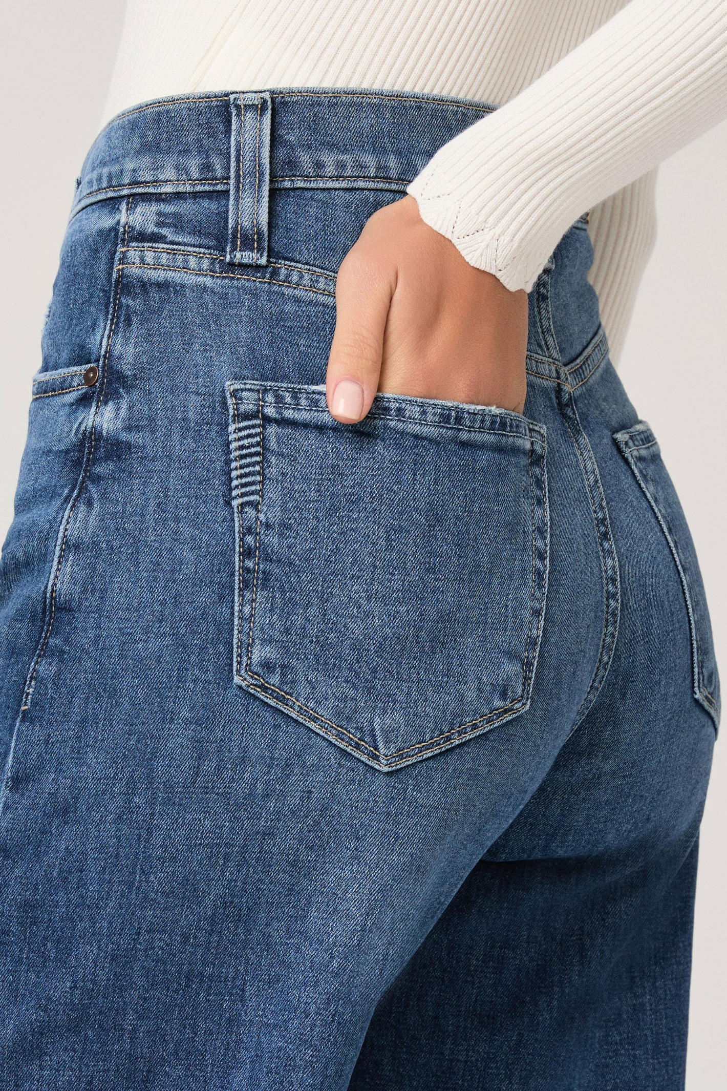 PAIGE Arellia Ankle barrel leg jeans in Stoneview – Dotique