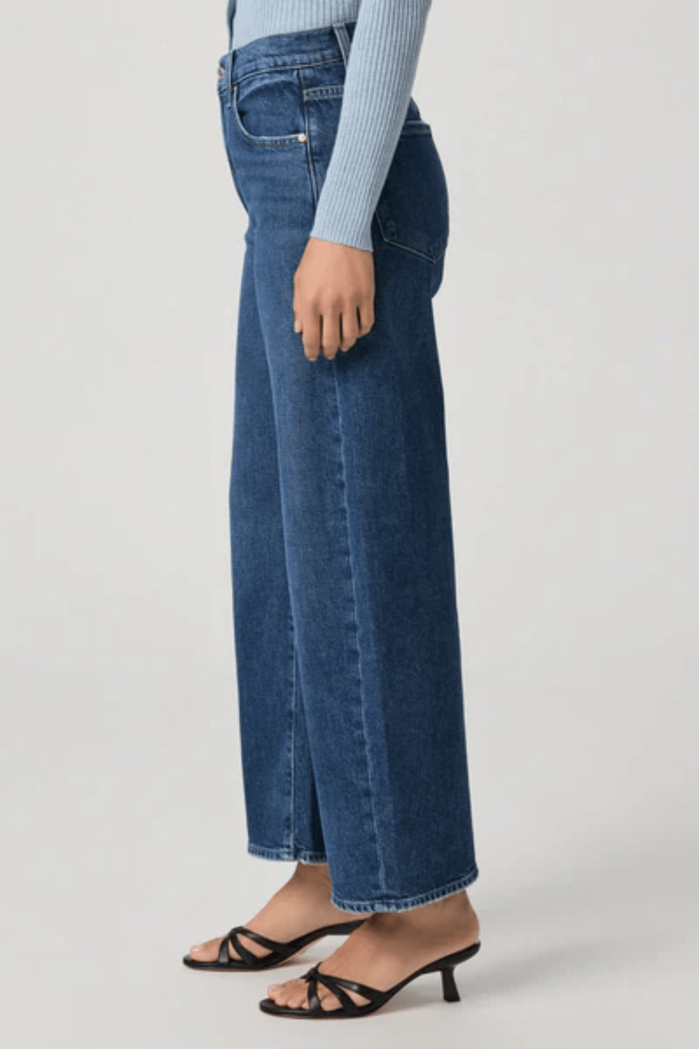 Paige Denim Ariella Ankle Barrel Leg Jean in mid blue Soundcheck wash, cropped barrel leg style

