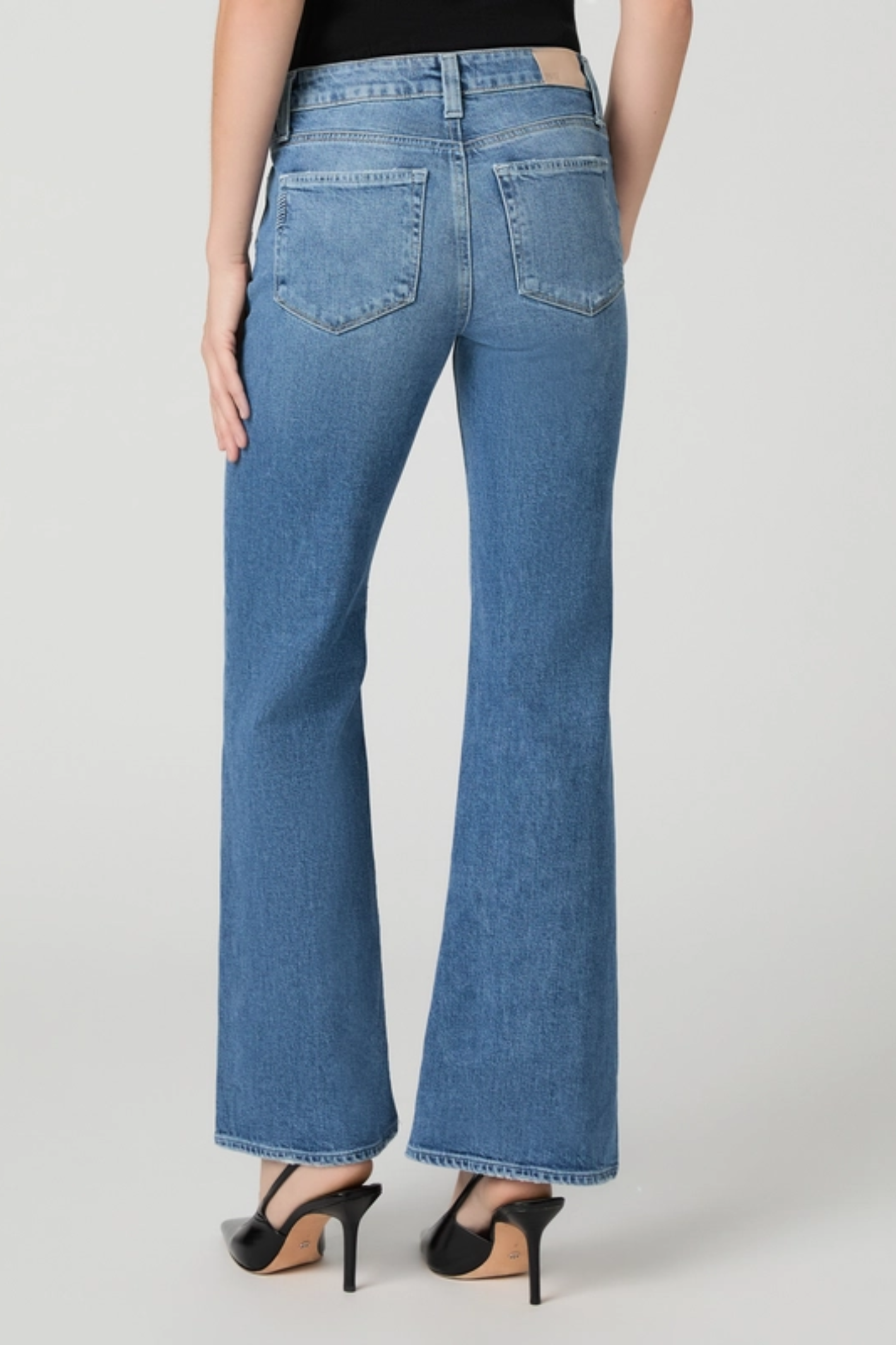 Paige Jeans Sofia 31" Flare Jeans Frittata