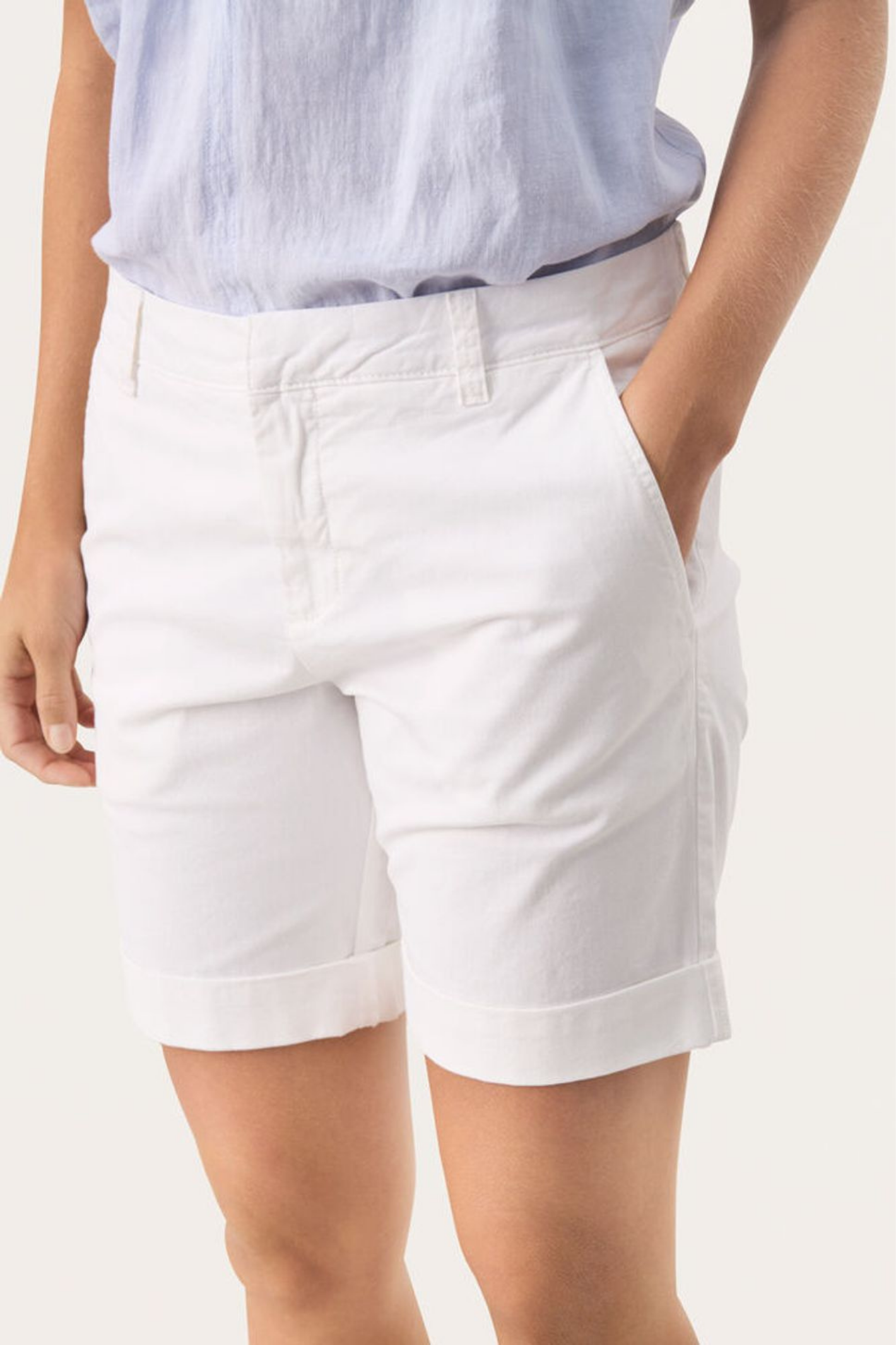 Part Two HanijanPW Bright White Shorts The HanijanPW shorts by Part Two are an easy summer staple you’ll reach for again and again. Shop at Dotique.
