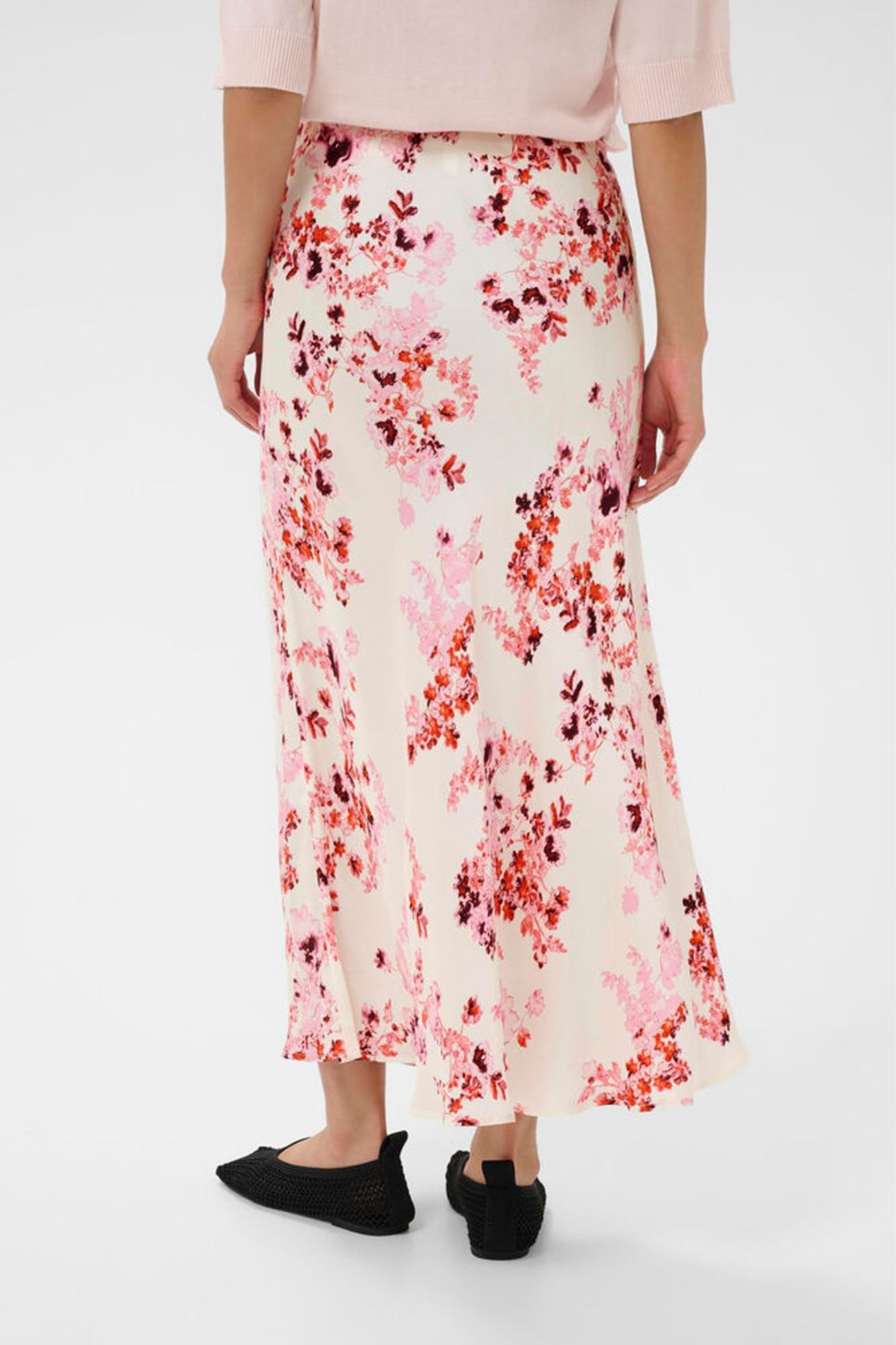 Elegant floral midi skirt by Part Two in pink shadow print. Soft, floaty and easy to style for everyday or occasion wear.