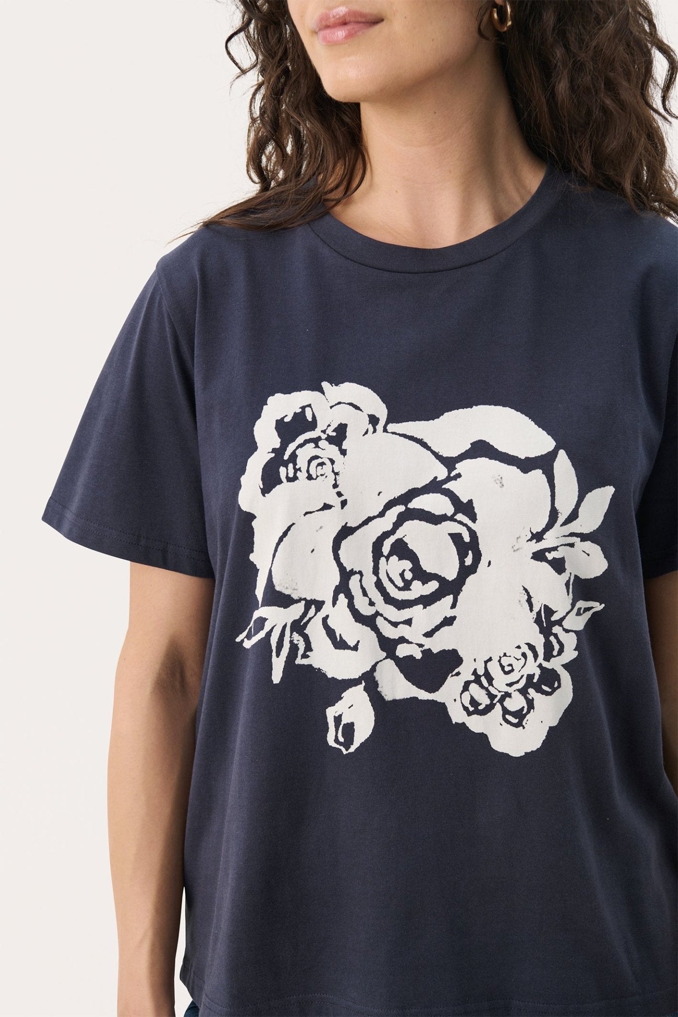 Part Two 30309423 NahidPW T-Shirt with Rose Print Navy - Dotique