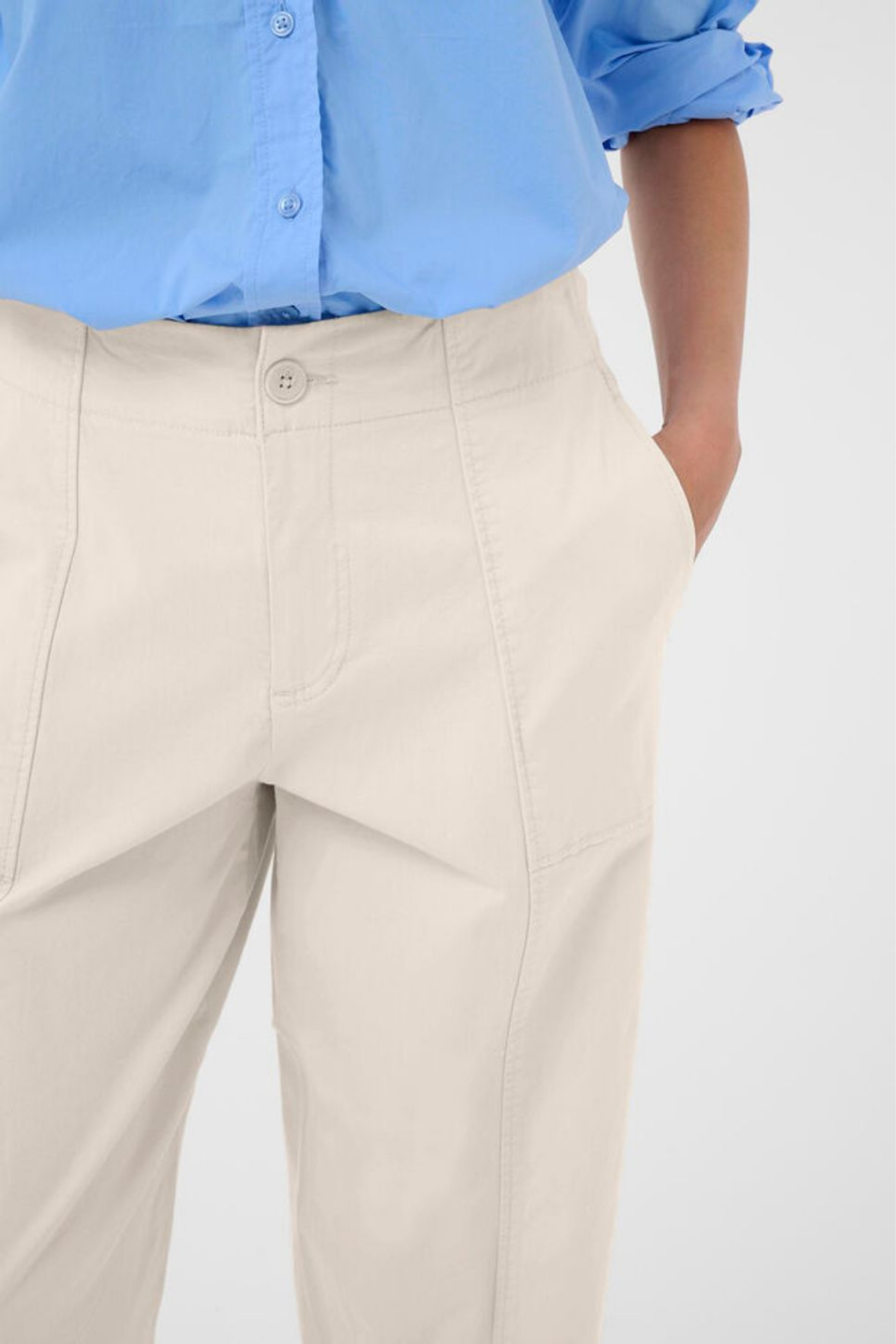 Relaxed cotton trousers by Part Two in wind chime with cropped length and loose fit. Easy everyday style. Shop at Dotique.