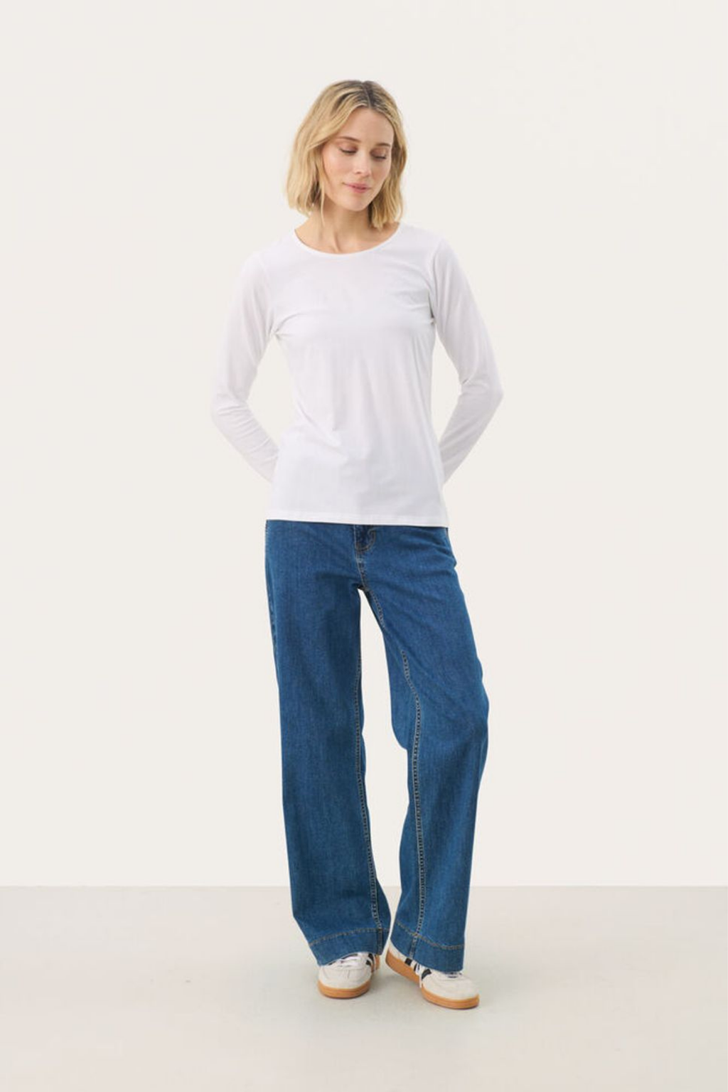 Bright white long sleeve T-shirt by Part Two. Made with TENCEL™ Modal and organic cotton for a soft, flattering everyday fit. Shop Dotique.