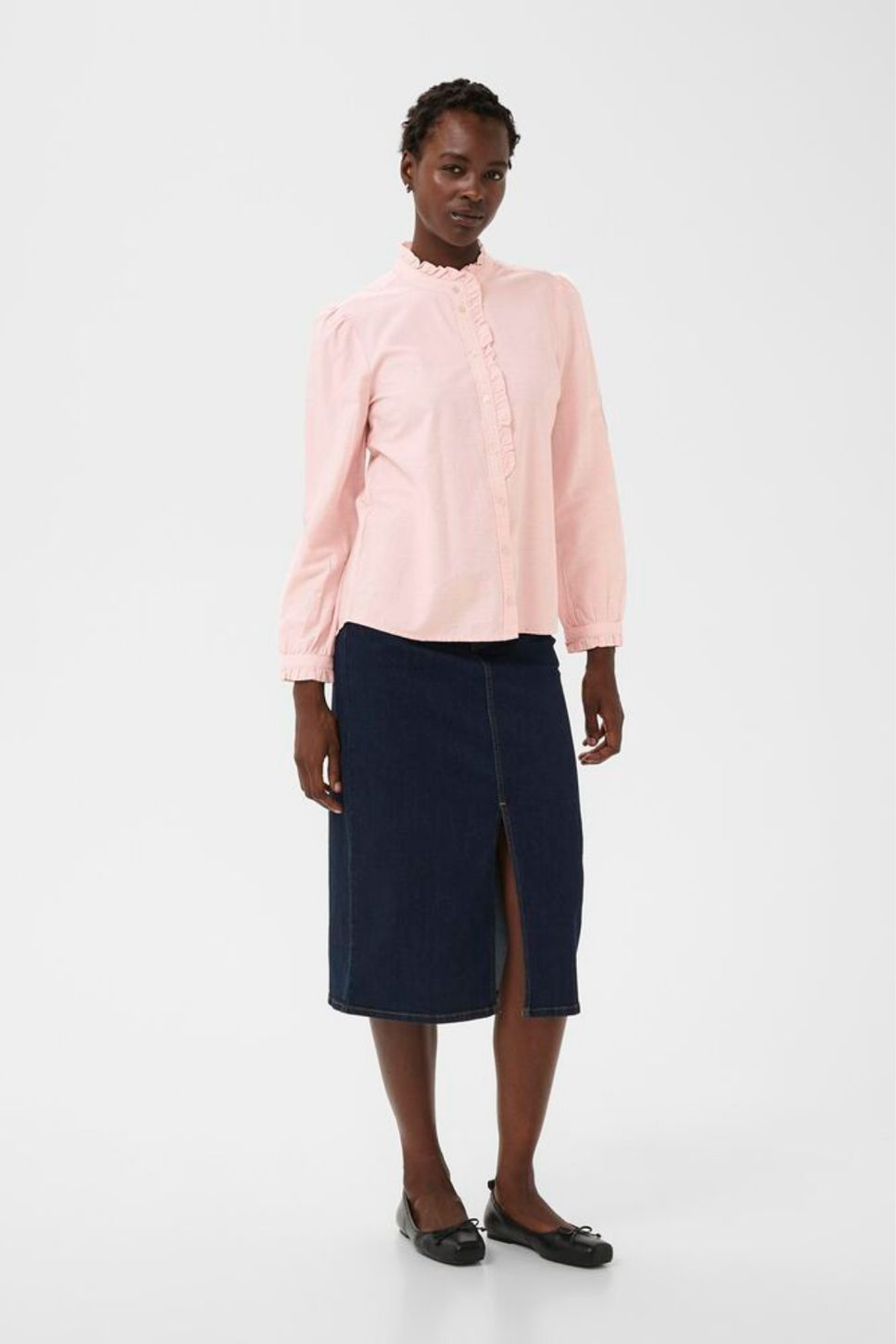 Soft rose chambray shirt by Part Two with delicate ruffle detailing. Made from 100% organic cotton and easy to style for everyday wear. Shop Dotique.
