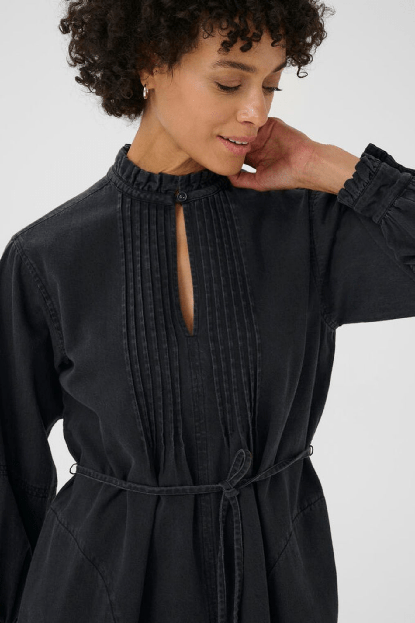 Part Two SarinePW washed black denim cotton dress with shirt collar and long sleeves – Dotique

