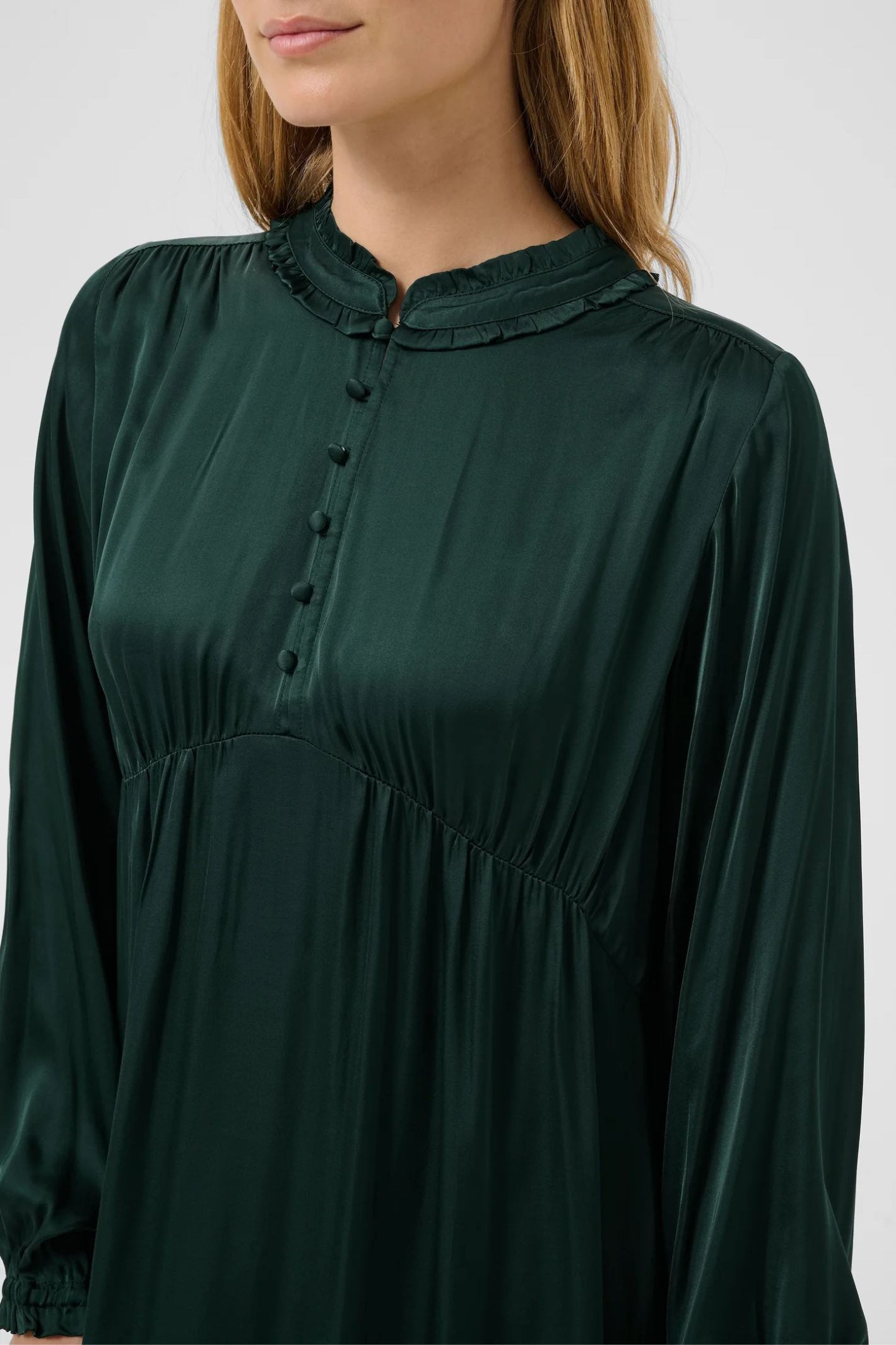 Part Two CaroulinePW Dress Green Gables 30310858 by Part Two shown in close-up, shop Part Two at Dotique.