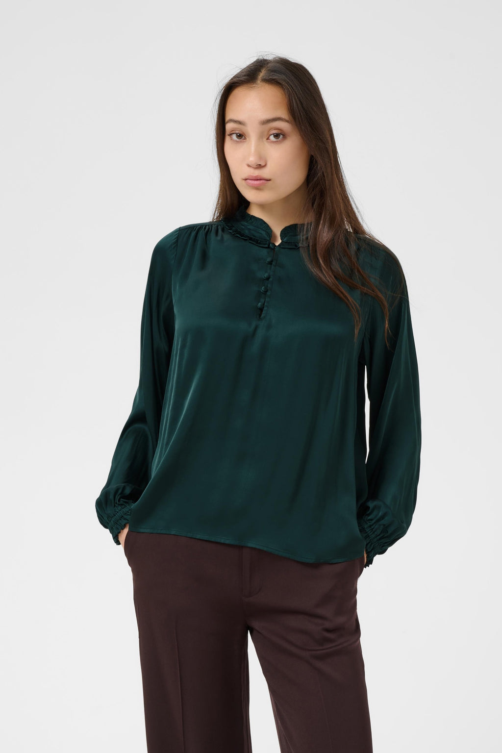 Model wearing Part Two CaterinaPW Blouse Green Gables 30310857 by Part Two, shop Part Two at Dotique.