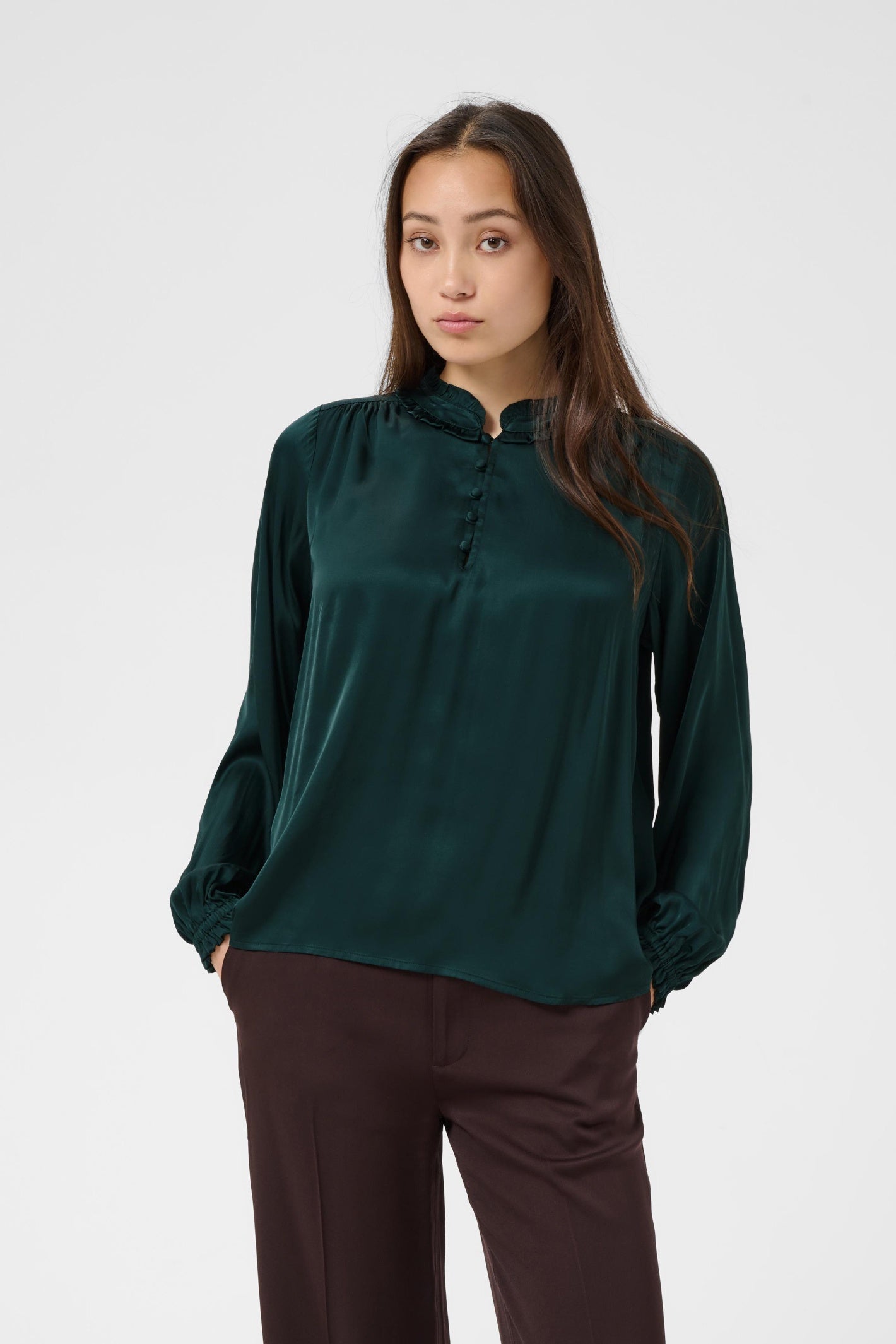 Model wearing Part Two CaterinaPW Blouse Green Gables 30310857 by Part Two, shop Part Two at Dotique.