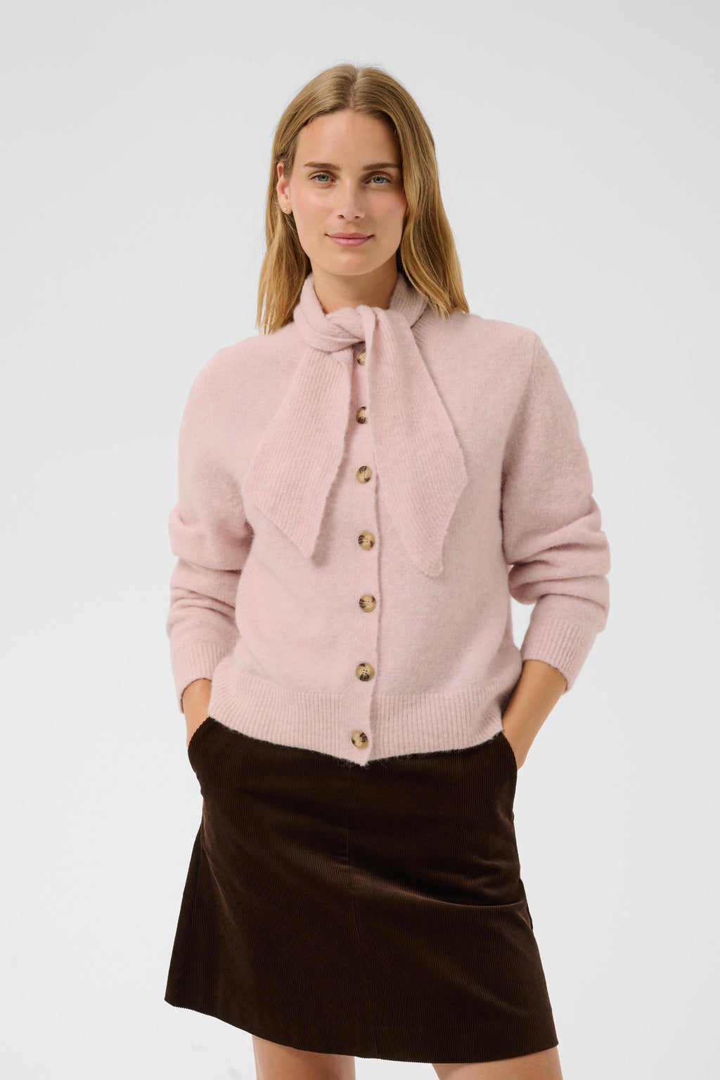 Woman wearing Part Two ChaniePW Cardigan Light Pink Melange 30310843 by Part Two, shop Part Two at Dotique.