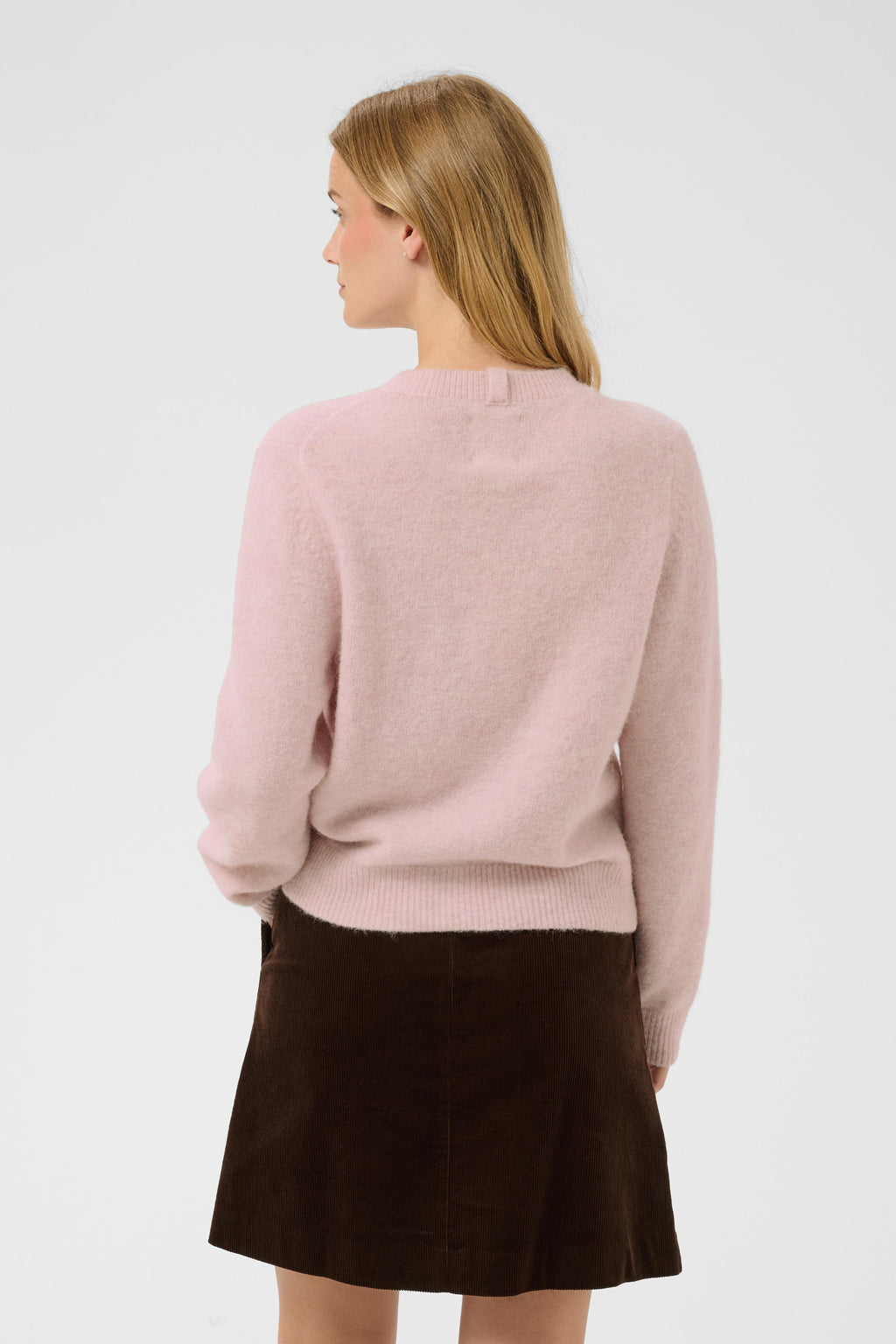 Woman wearing Part Two ChaniePW Cardigan Light Pink Melange 30310843 by Part Two, shop Part Two at Dotique.