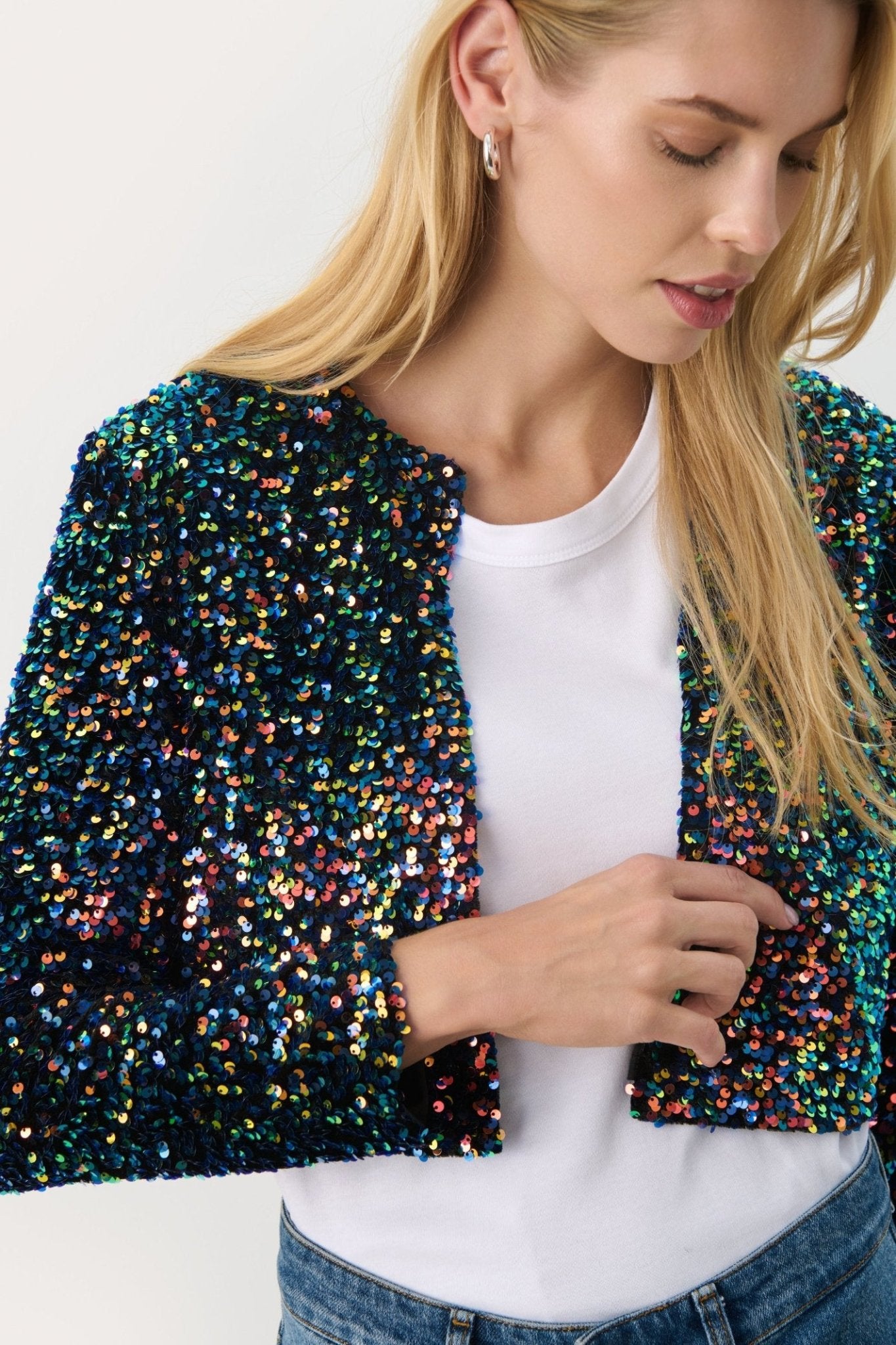 PartTwoDeniaPWMultiColourSequinJacketDotique1