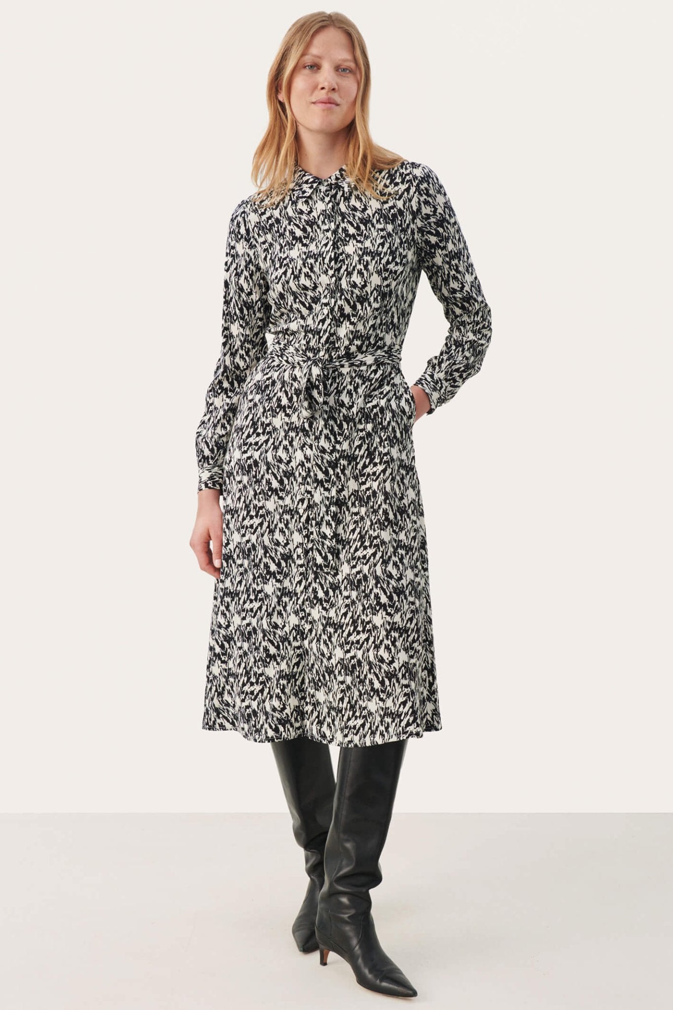 Part Two ShelbyPW 30306488 Black Texture Print Dress - Dotique