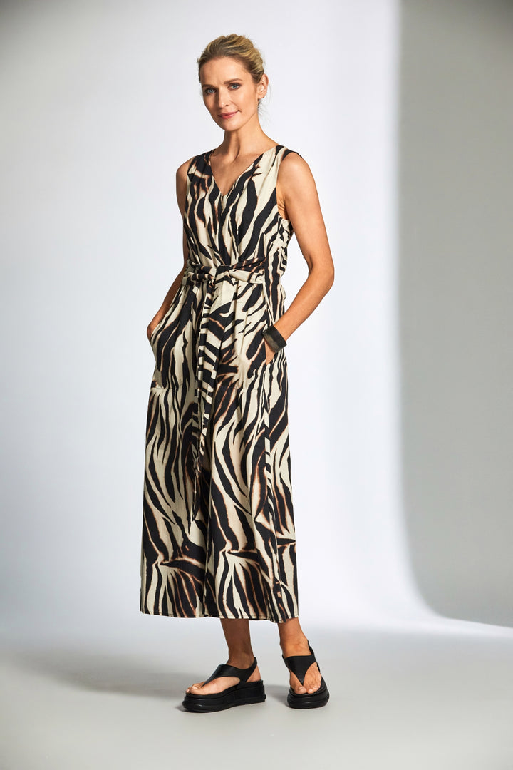 peruzzi-ss25111-animal-print-v-neck-dress-with-tie-waist-Dotique-