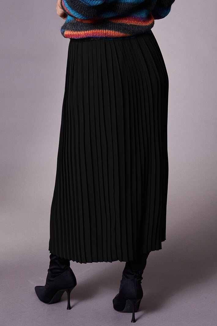 Peruzzi W23146 Black Pleat Midi Length Skirt - Dotique