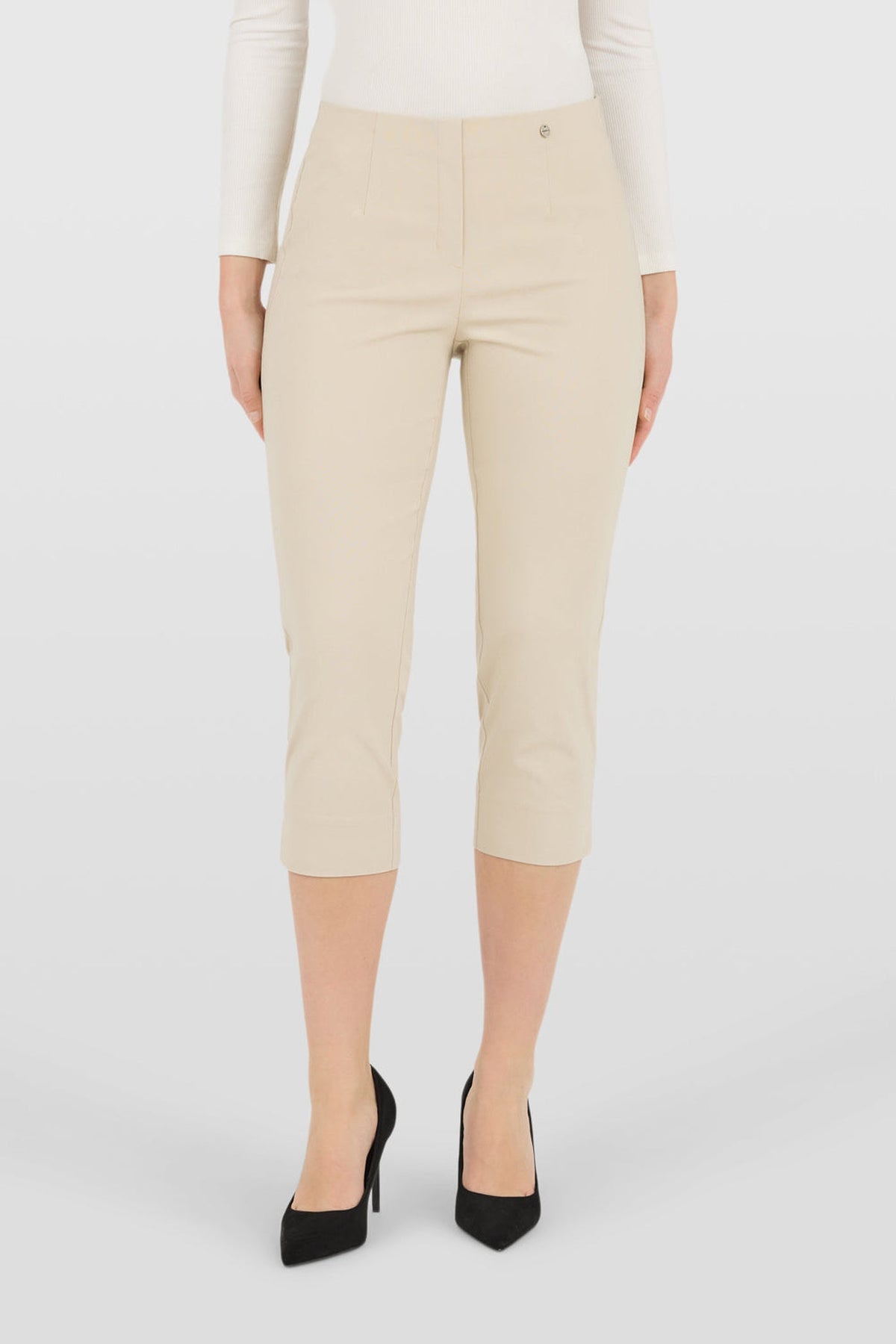 Robell Marie 07 Capri Trousers Beige (55cm) — Shop Robell at Dotique