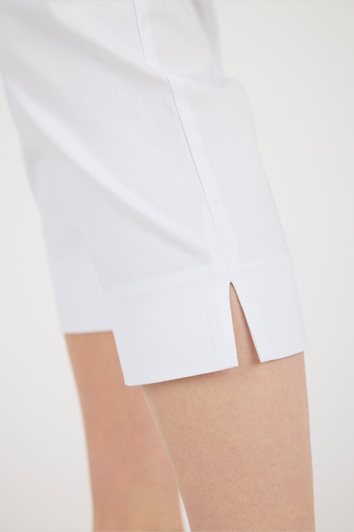 Robell Marie 07 Capri Trousers White (55cm) — Shop Robell at Dotique