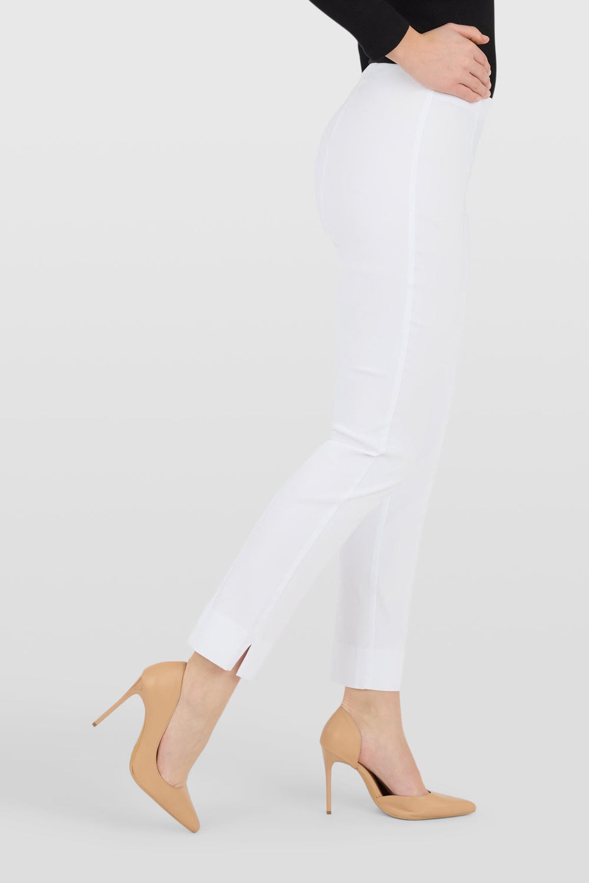 Robell Marie K petite trousers in White, 73cm, 51412-5499-10 – side view. Shop Robell at Dotique