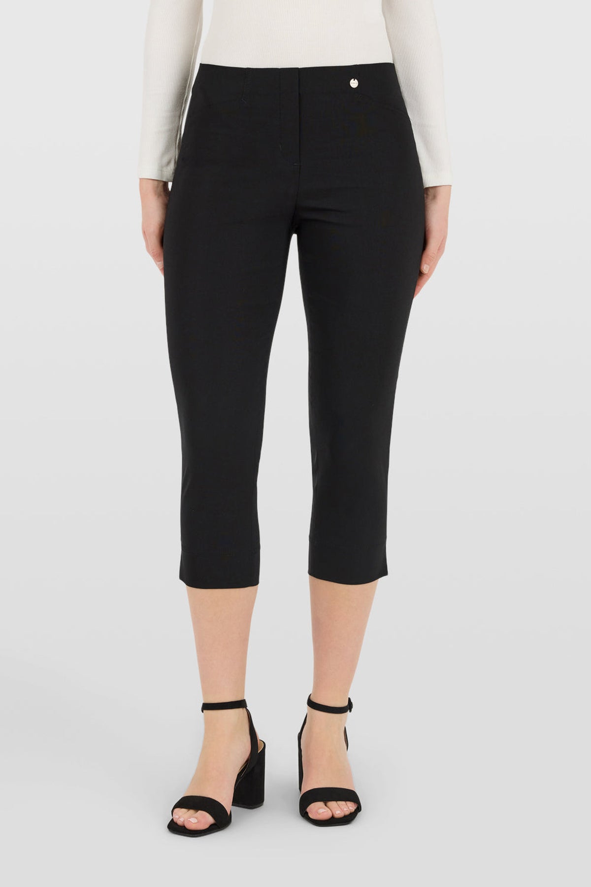 Robell Rose 07 Capri Trousers Black (55cm) — Shop Robell at Dotique