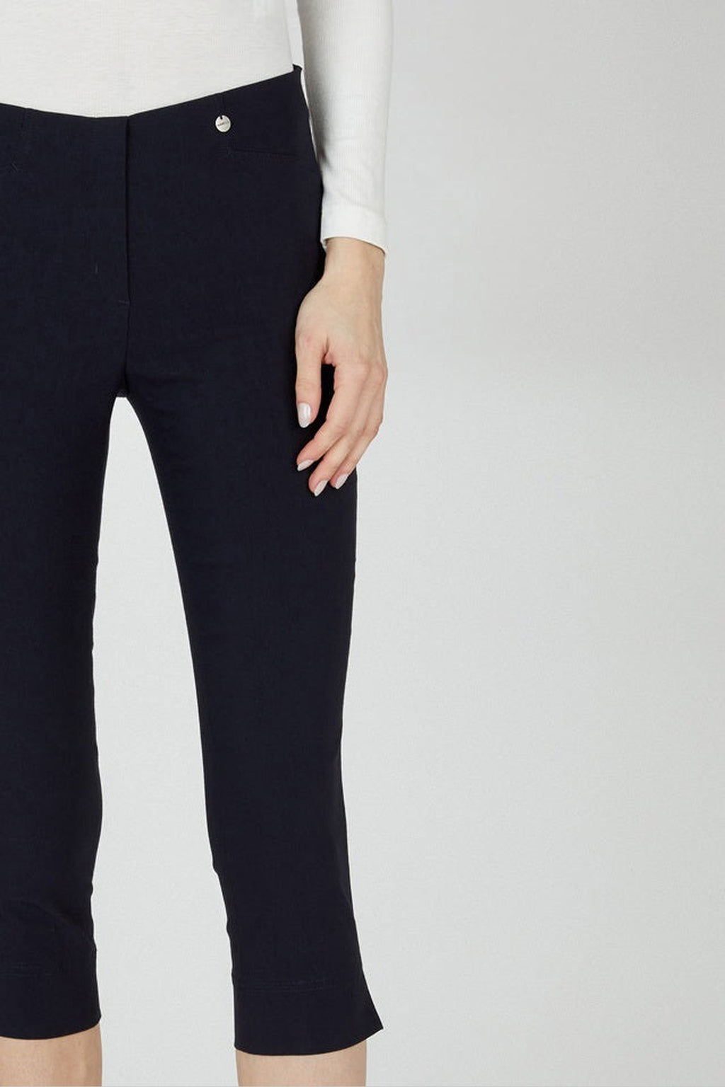 Robell Rose 07 Capri Trousers Navy (55cm) — Shop Robell at Dotique