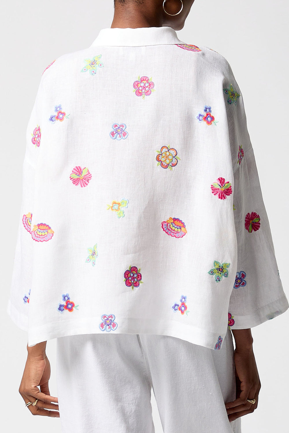 Sahara GRT5175-FLFE White Floral Embroidery Boxy Shirt - Dotique
