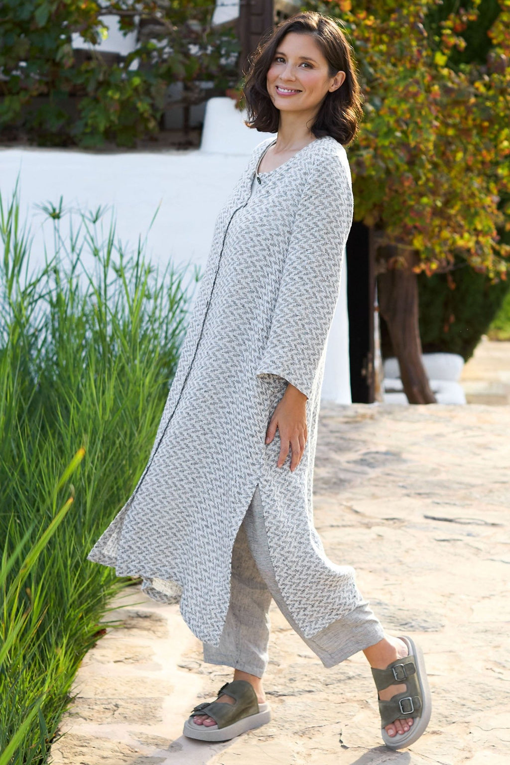 Sahara LAJ5669-ABLS Black White Abstract Long Linen Jacket - Dotique