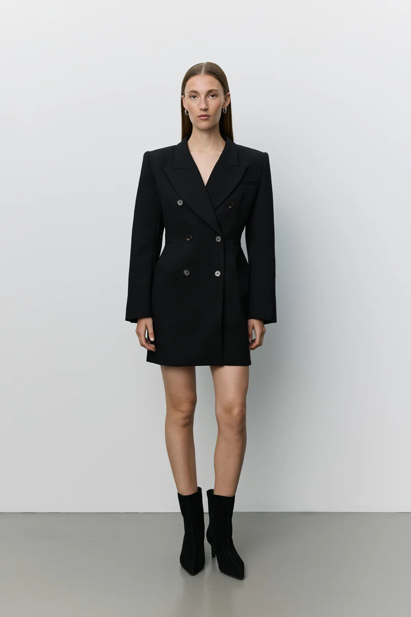 Sofie Schnoor black fitted blazer dress with double-breasted design – Dotique