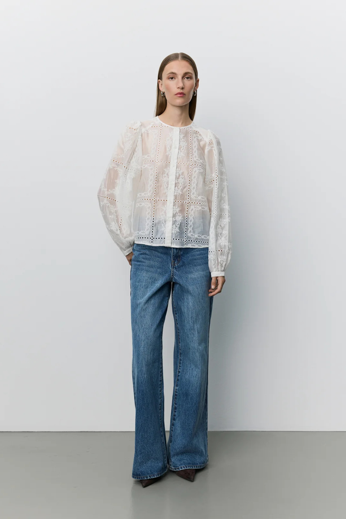 Sofie Schnoor off white broderie anglaise shirt with smocked cuffs – Dotique