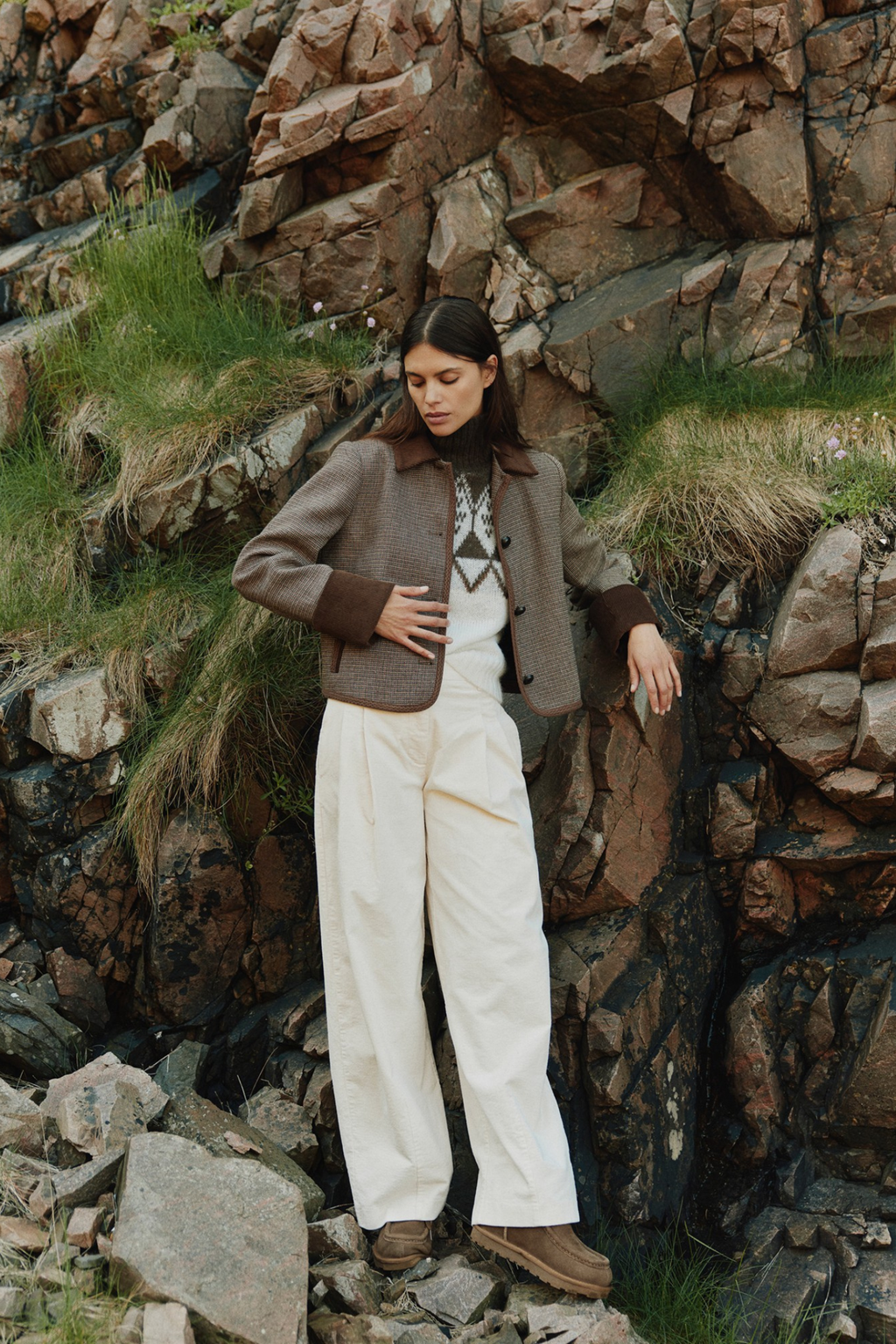 Sofie Schnoor brown check short blazer with corduroy collar – Dotique
