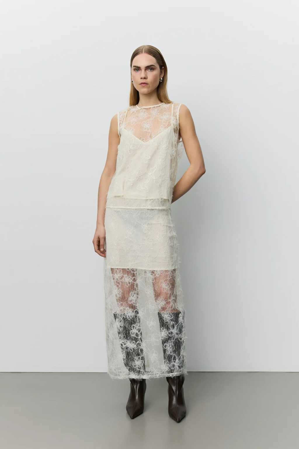 Sofie Schnoor Creme Yellow lace sequin maxi skirt – Dotique